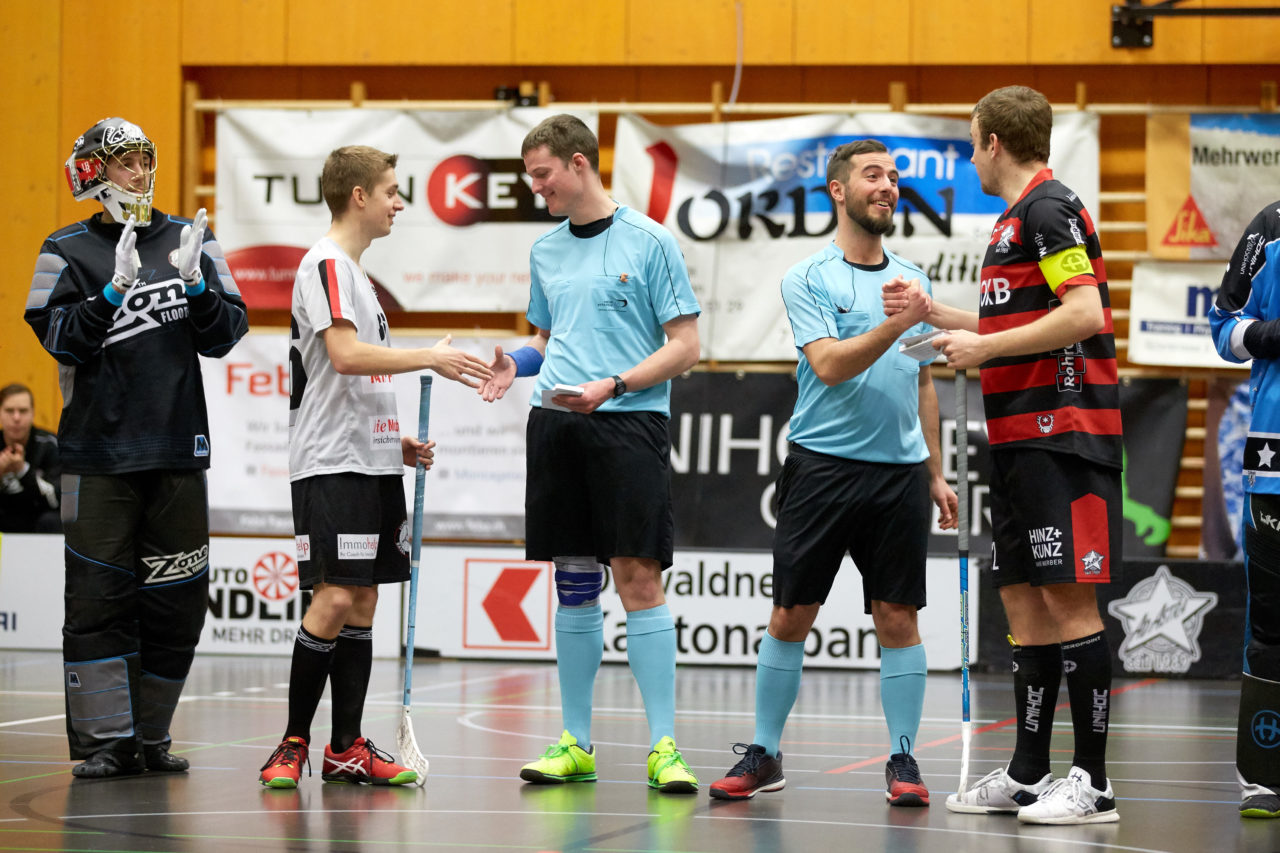 Ad Astra Sarnen - Basel Regio Resultat 4 : 3 
am 22. Januar 2017 in der Dreifachhalle Sarnen 
Bild: Michael Peter und Stefan Bräutigam
