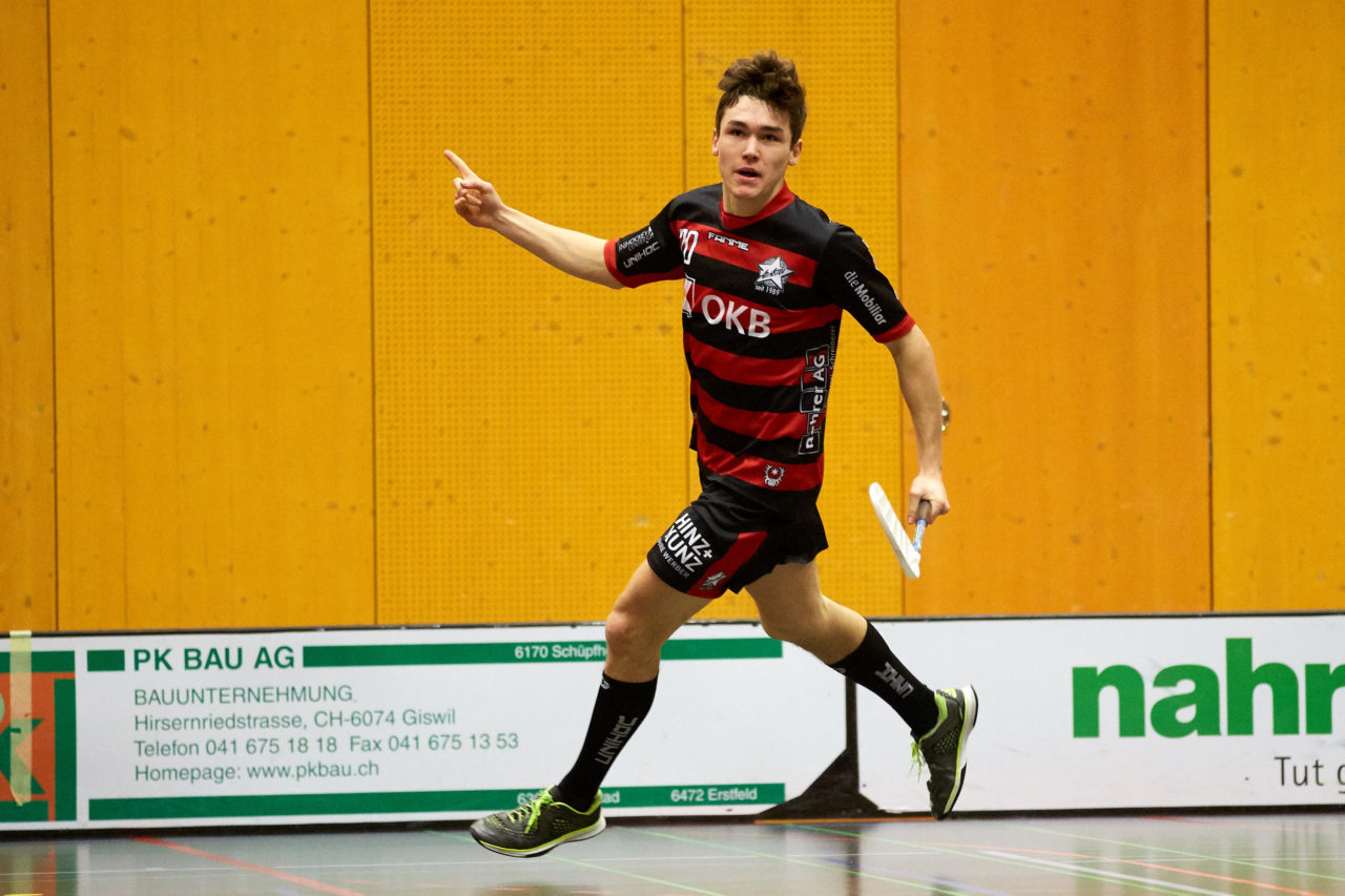 Ad Astra Sarnen - Basel Regio Resultat 4 : 3 
am 22. Januar 2017 in der Dreifachhalle Sarnen 
Bild: Michael Peter und Stefan Bräutigam