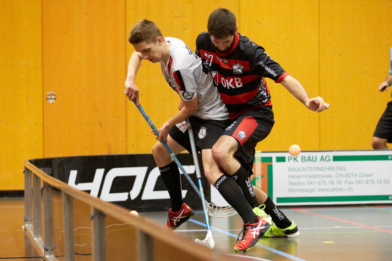 Ad Astra Sarnen - Basel Regio Resultat 4 : 3 
am 22. Januar 2017 in der Dreifachhalle Sarnen 
Bild: Michael Peter und Stefan Bräutigam