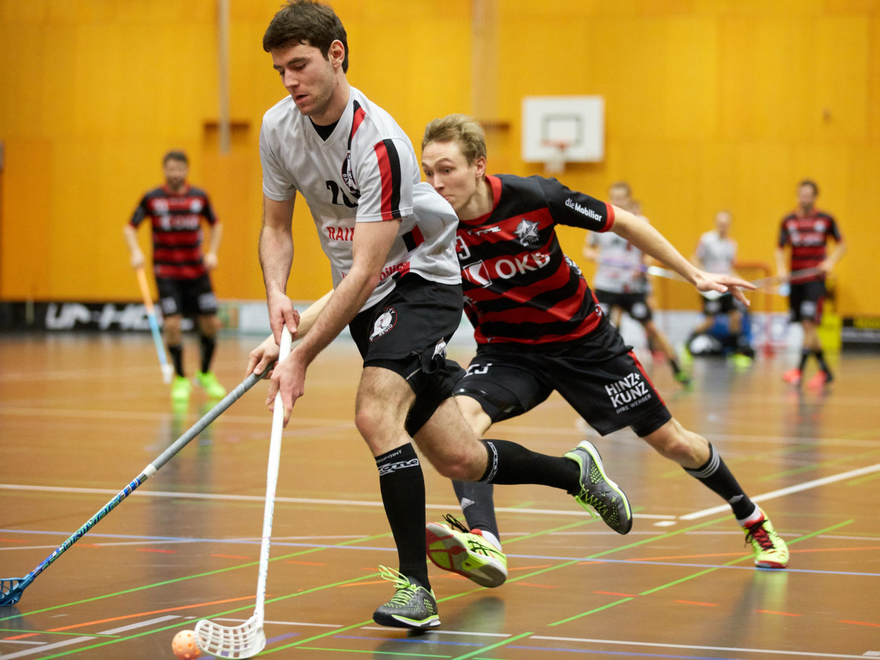 Ad Astra Sarnen - Basel Regio Resultat 4 : 3 
am 22. Januar 2017 in der Dreifachhalle Sarnen 
Bild: Michael Peter und Stefan Bräutigam