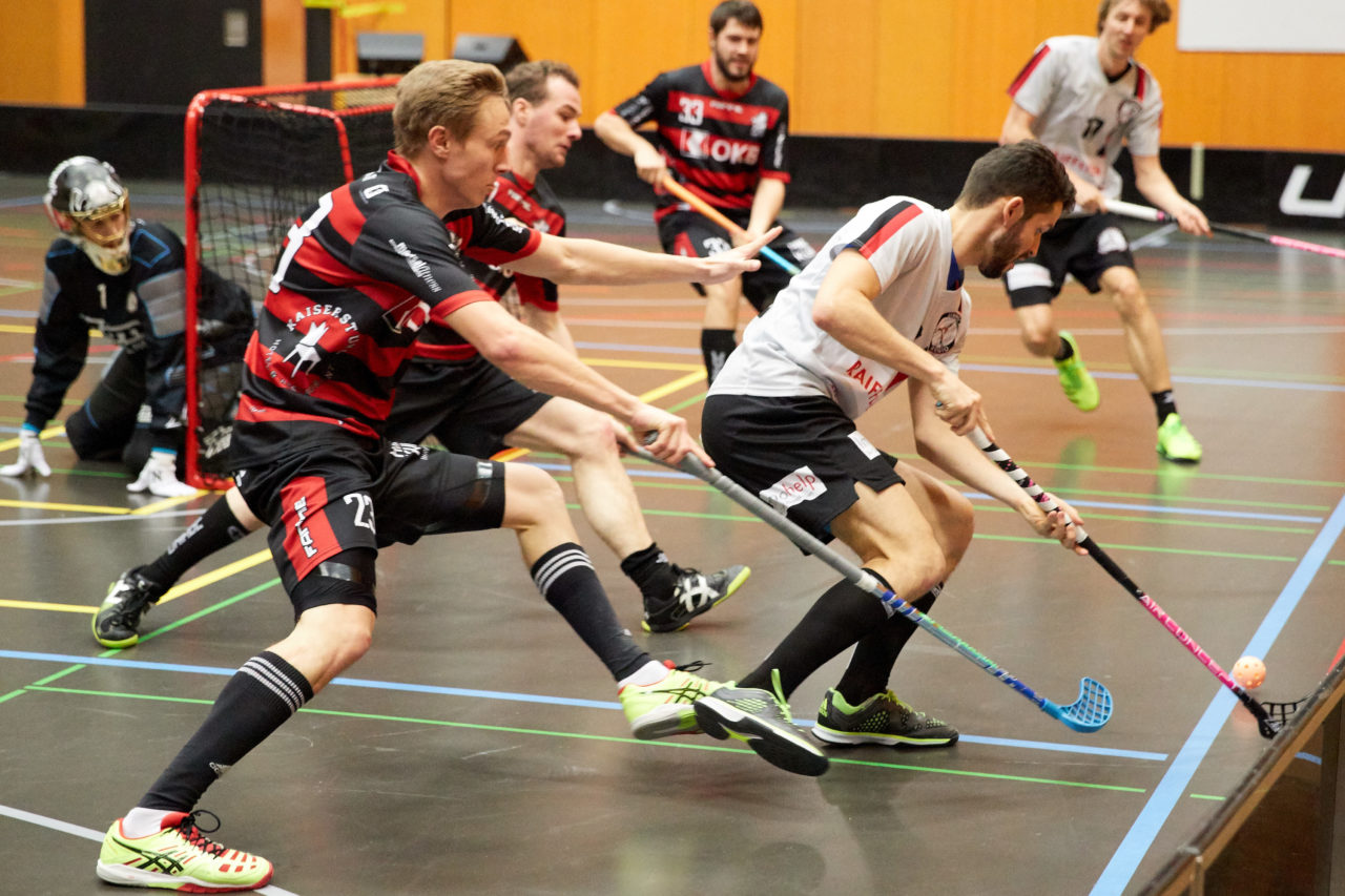 Ad Astra Sarnen - Basel Regio Resultat 4 : 3 
am 22. Januar 2017 in der Dreifachhalle Sarnen 
Bild: Michael Peter und Stefan Bräutigam