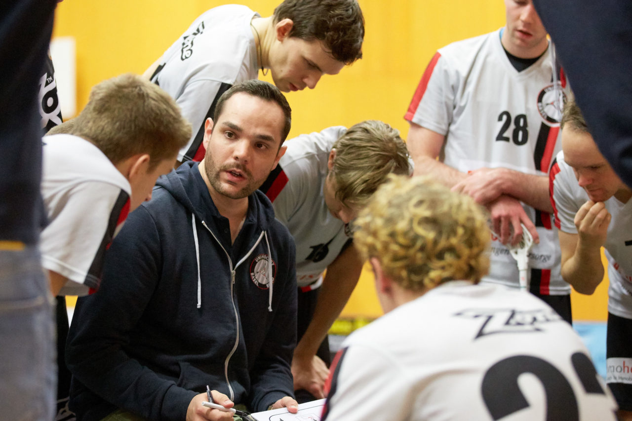 Ad Astra Sarnen - Basel Regio Resultat 4 : 3 
am 22. Januar 2017 in der Dreifachhalle Sarnen 
Bild: Michael Peter und Stefan Bräutigam