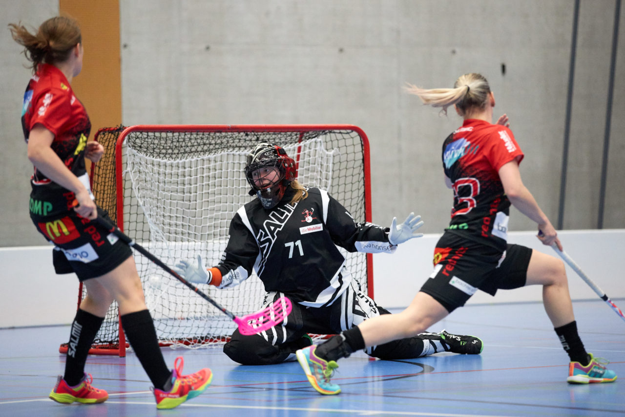 Zug United Damen NLA
Zug United - Red Ants Rychenberg Winterthur 
Resultat 3 : 4 am 15. Januar 2017 in der Sporthalle Schönenbühl in Unterägeri 
Bild: Michael Peter