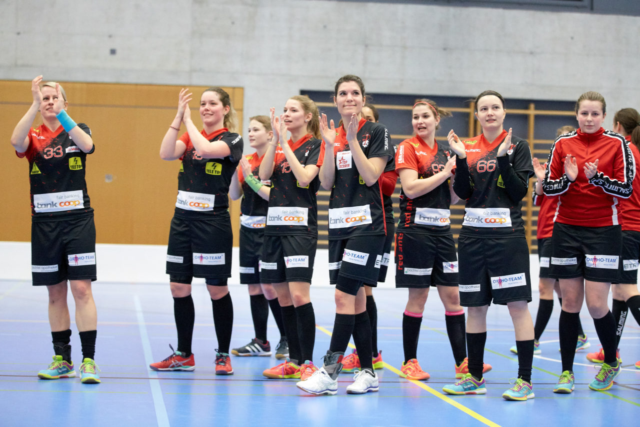 Zug United Damen NLA
Zug United - Red Ants Rychenberg Winterthur 
Resultat 3 : 4 am 15. Januar 2017 in der Sporthalle Schönenbühl in Unterägeri 
Bild: Michael Peter