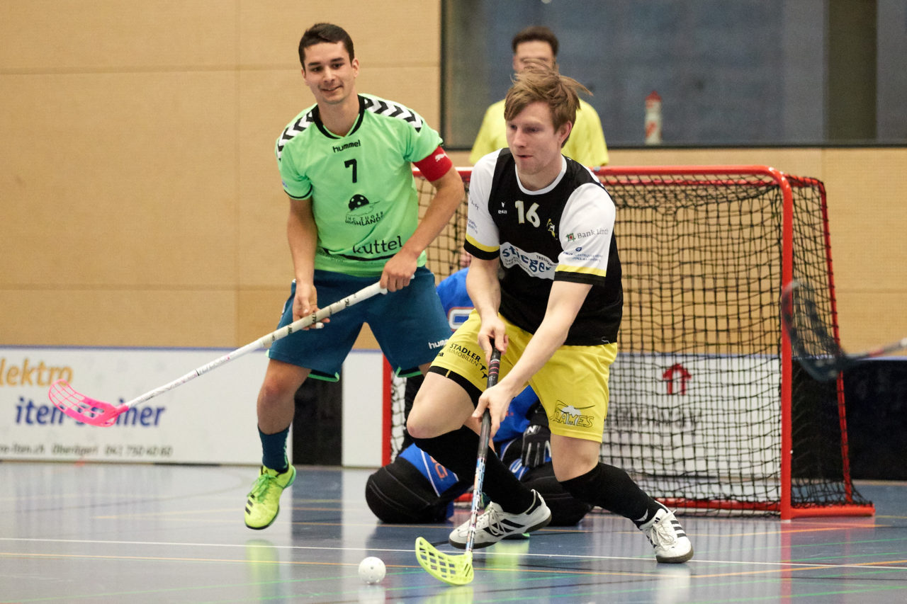 Zuger Highlands - Jona Uznach Flames 
Resultat 8 : 3 am 28. Januar 2017 in der Sporthalle Hofmatt in Oberägeri 
Bild: Michael Peter