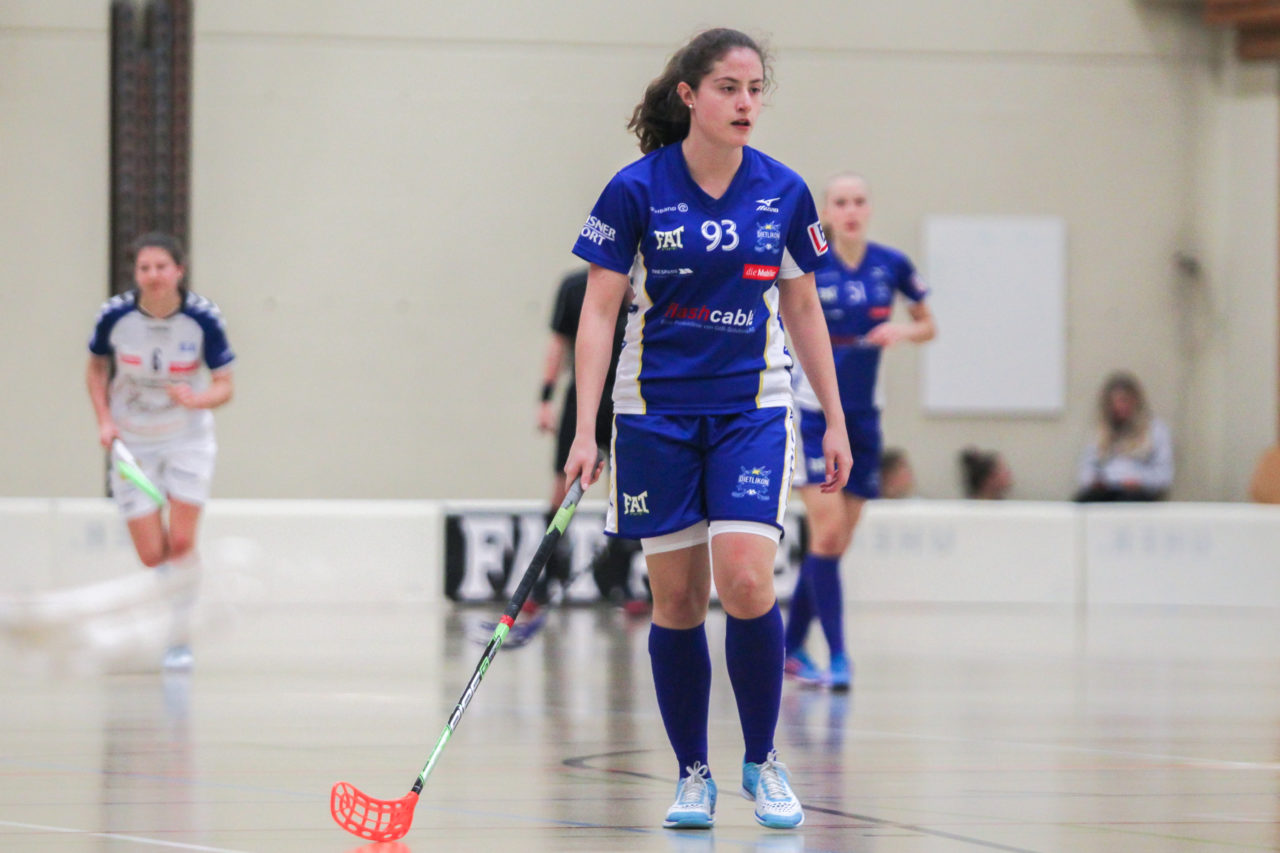 Hüenerweid (Dietlikon), 07.01.2017, Unihockey Damen NLA 15. Runde, UHC Dietlikon - Zug United, Deborah Frei (Nr. 93, UHC Dietlikon)

(Claudio Schwarz, unihockey-fotos.ch)