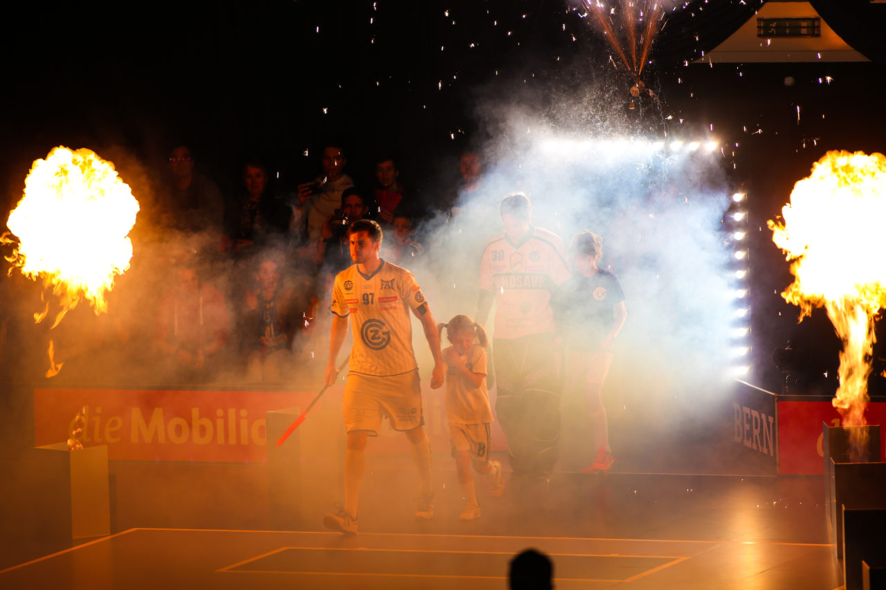Wankdorfhalle (Bern), 25.02.2017, Unihockey Herren GF Schweizer Cup Final, GC Unihockey - HC Rychenberg Winterthur, Luca Graf (Nr. 97, GC Unihockey)

(Severin Binkert, unihockey-fotos.ch)

Copyright: Severin Binkert, unihockey-fotos.ch – Dieses Bild wurde durch swiss unihockey lizenziert und darf ausschliesslich auf den Online-Kanälen von swiss unihockey verwendet werden. Die redaktionelle oder kommerzielle Nutzung durch Dritte (Medien, Vereine, Unternehmen oder Privatpersonen) per Download von diesem flickr-Account ist ausgeschlossen. Das Bild kann bei Interesse via unihockey-fotos.ch kostenpflichtig lizenziert werden. unihockey-fotos.ch behält sich vor, fehlbaren Medien, Vereinen, Unternehmen oder Privatpersonen Bilder mit einem Zuschlag in Rechnung zu stellen.