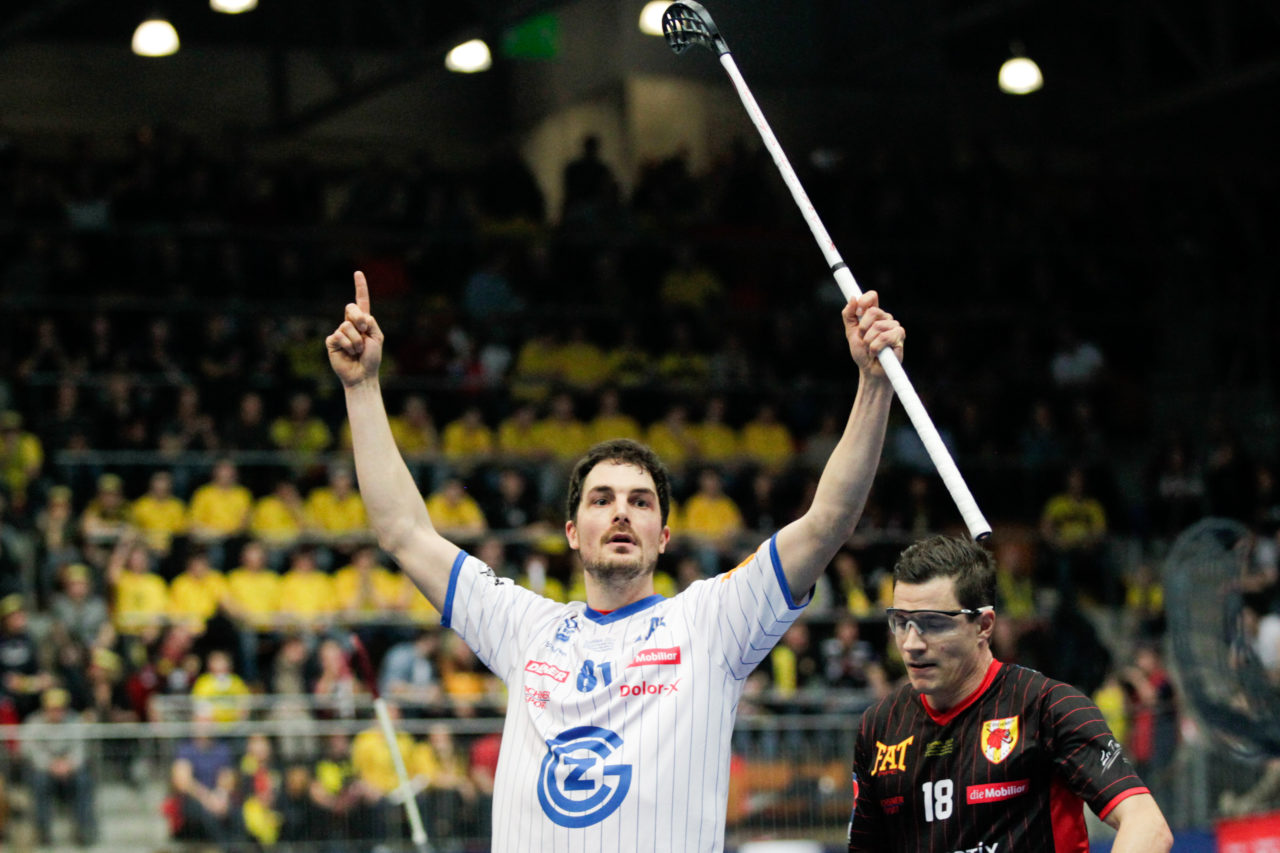 25.2.2017; Bern; Unihockey Cupfinal Herren 2017; GC Unihockey - HC Rychenberg Winterthur; Michael Zürcher (Nr. 81, GC Unihockey) bejubelt seinen Treffer.
 
(Claudio Thoma/freshfocus)