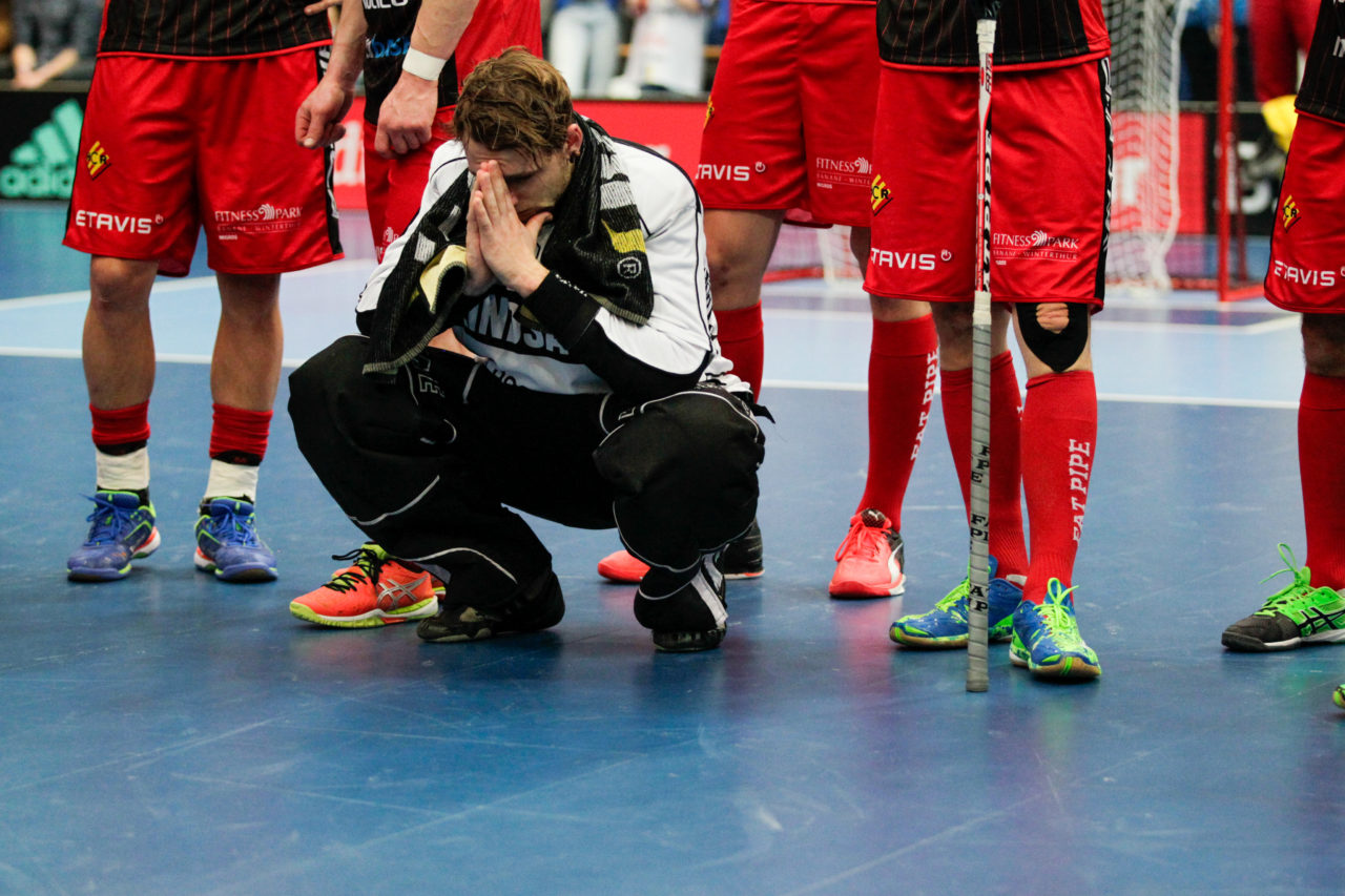 25.2.2017; Bern; Unihockey Cupfinal Herren 2017; GC Unihockey - HC Rychenberg Winterthur; Frust bei Ruven Gruber (Nr. 1, HC Rychenberg Winterthur).
 
(Claudio Thoma/freshfocus)