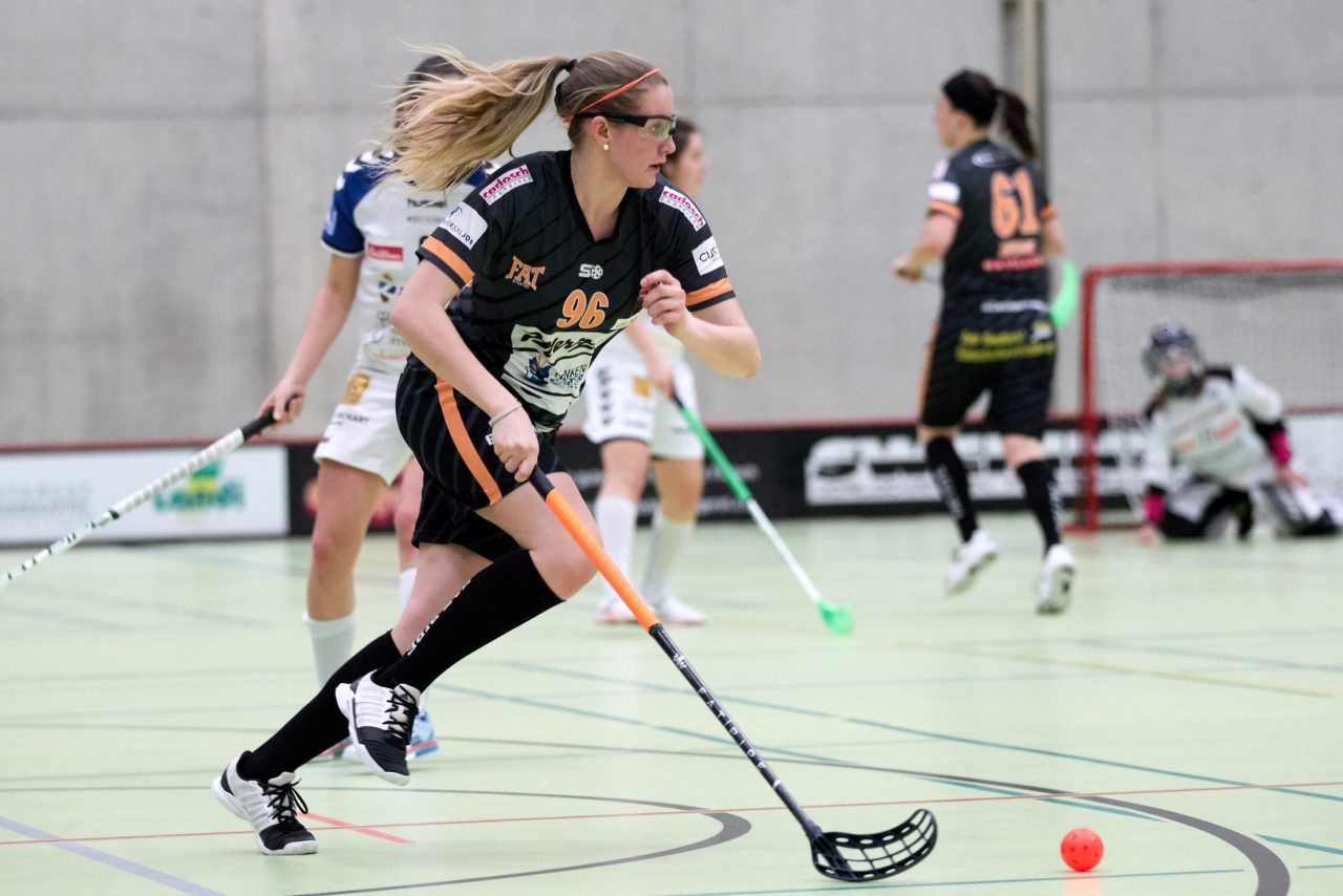 Zug United Damen NLA 
Zug United - piranha chur 0 : 7 
am 11. Februar 2017 in der Sporthalle Dormatt in Rotkreuz 
Bild: Michael Peter