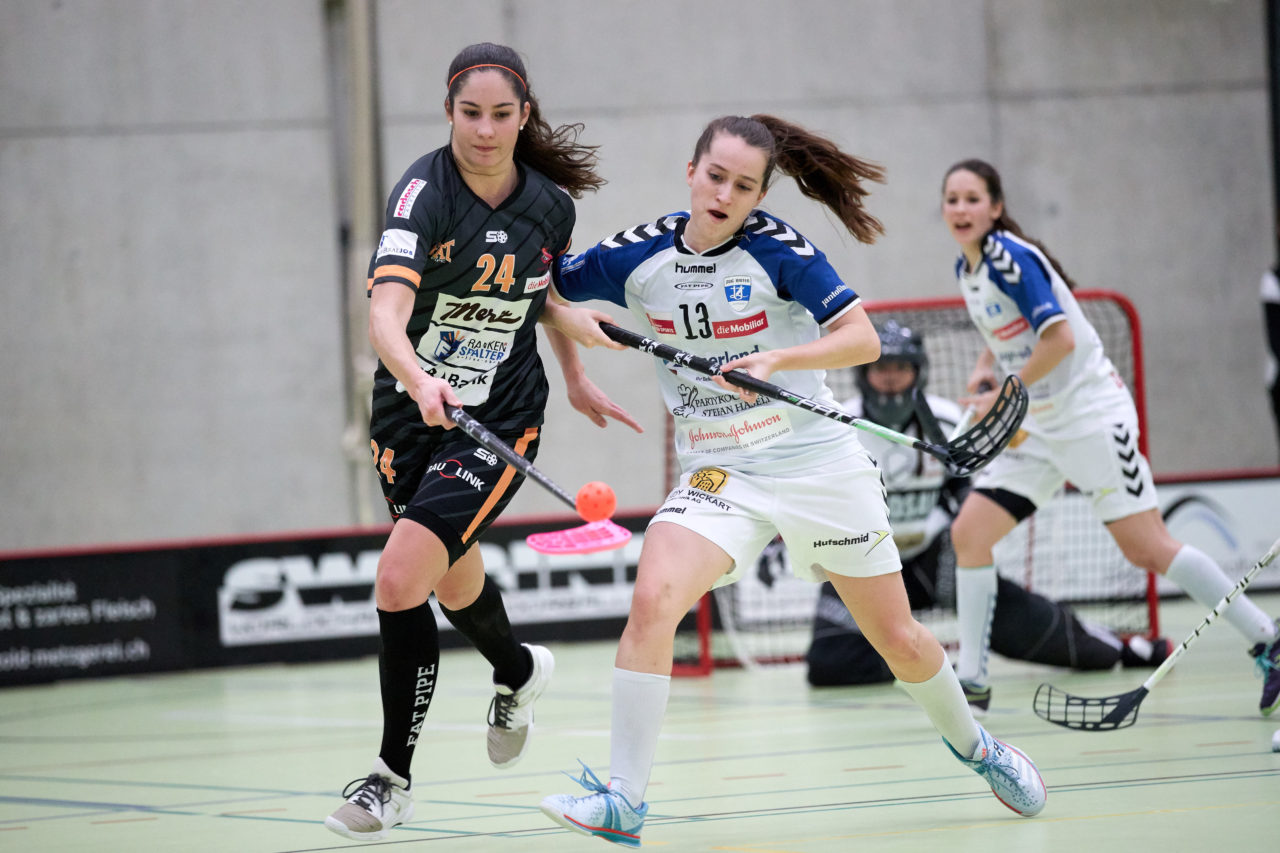 Zug United Damen NLA 
Zug United - piranha chur 0 : 7 
am 11. Februar 2017 in der Sporthalle Dormatt in Rotkreuz 
Bild: Michael Peter