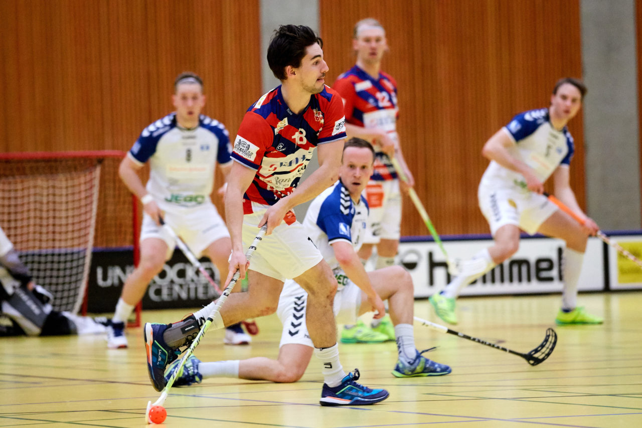 Zug United Herren NLB 
Zug United - Ticino Unihockey Playoff Viertelfinal erstes Spiel  Resultat 8 : 6 
am 18. Februar 2017 in der Sporthalle Zug 
Bild: Michael Peter