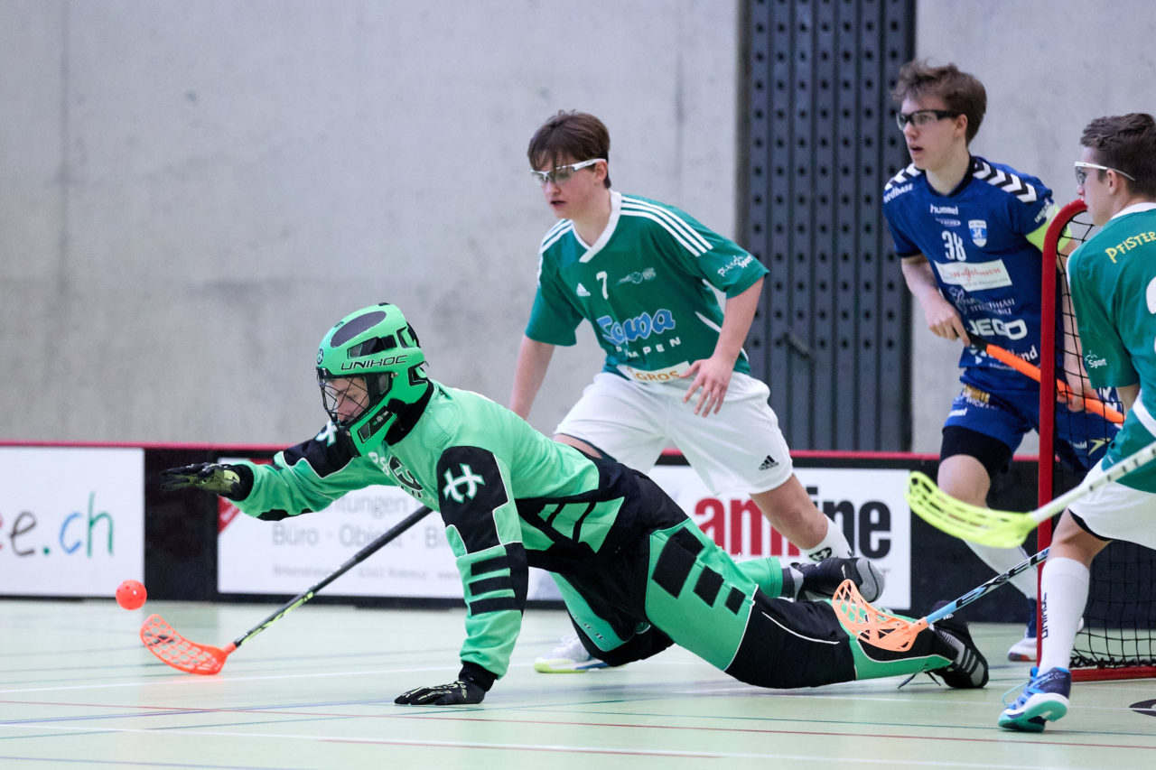 Zug United Junioren U16A 
Zug United - UHC Waldkirch St Gallen Resultat  5 : 2 
am 19. Februar 2017 in der Sporthalle Dormatt in Rotkreuz 
Bild: Michael Peter