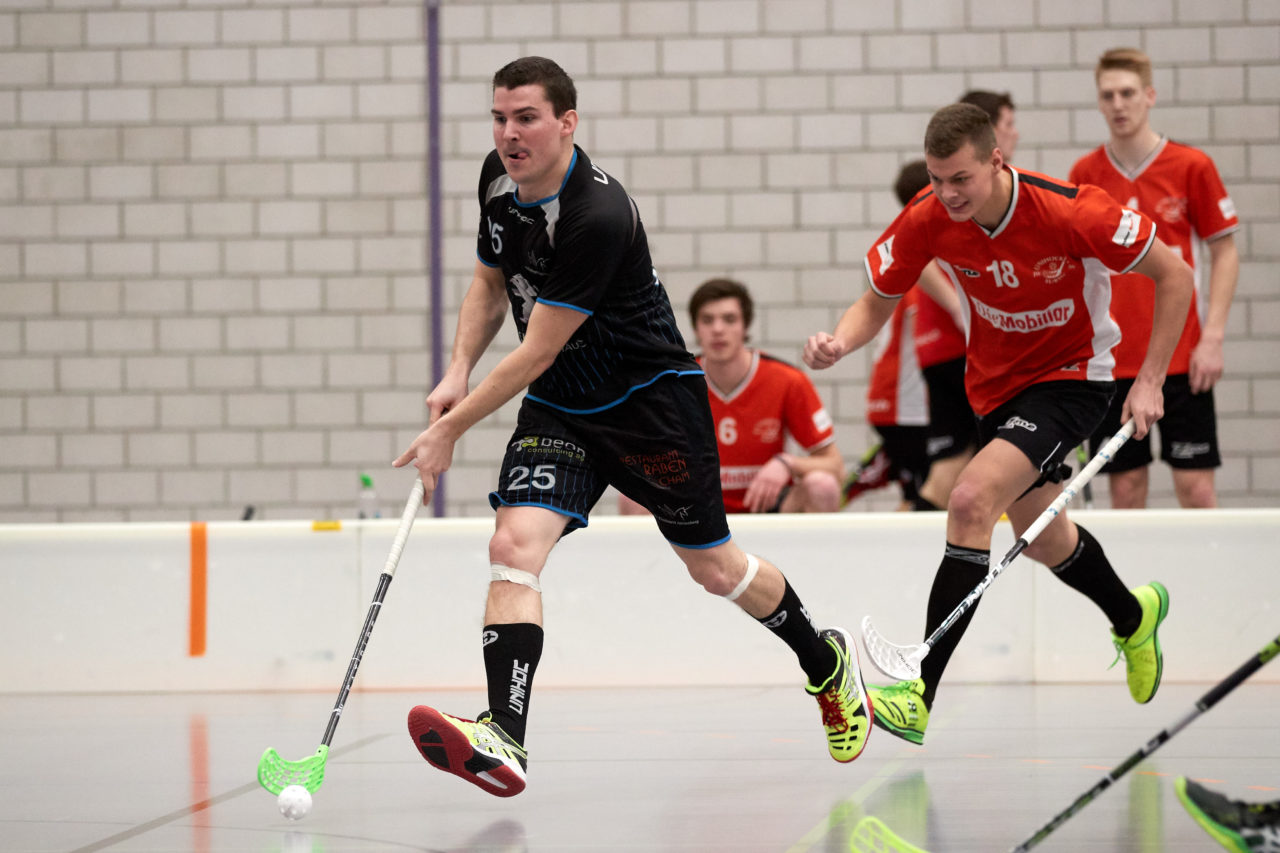 UHC Einhorn Hünenberg - UHC JW Sursee 86 Resultat 4 : 3 
am 19. Februar 2017 in der Sporthalle Ehret in Hünenberg 
Bild: Michael Peter