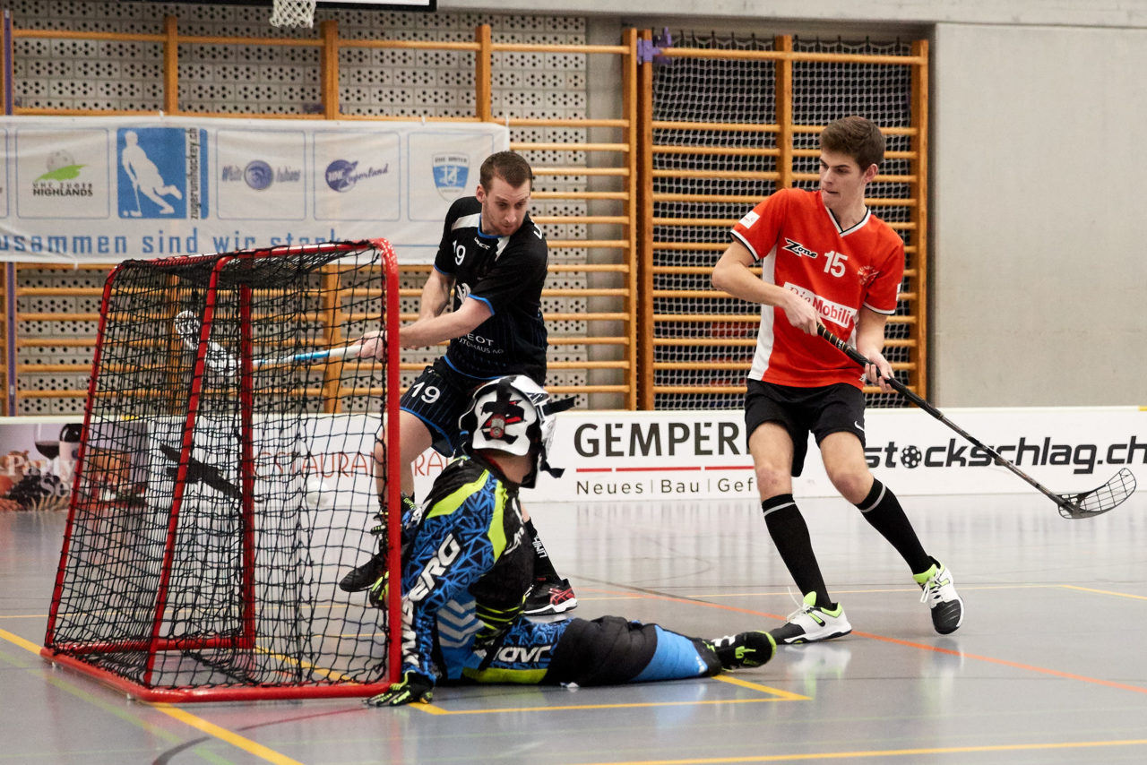 UHC Einhorn Hünenberg - UHC JW Sursee 86 Resultat 4 : 3 
am 19. Februar 2017 in der Sporthalle Ehret in Hünenberg 
Bild: Michael Peter