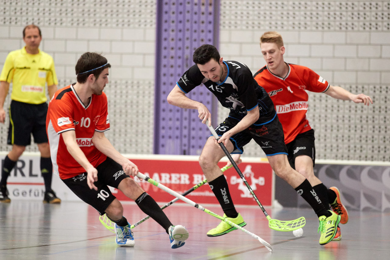 UHC Einhorn Hünenberg - UHC JW Sursee 86 Resultat 4 : 3 
am 19. Februar 2017 in der Sporthalle Ehret in Hünenberg 
Bild: Michael Peter