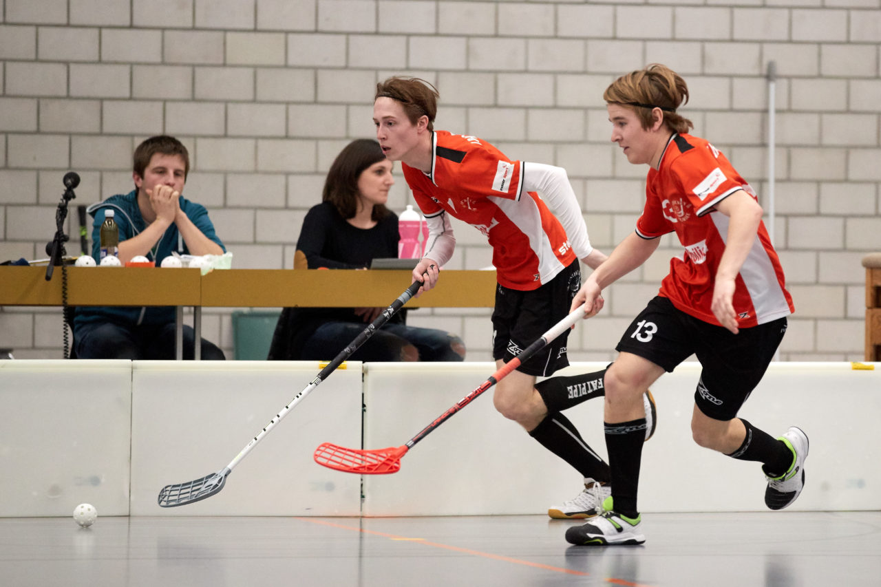 UHC Einhorn Hünenberg - UHC JW Sursee 86 Resultat 4 : 3 
am 19. Februar 2017 in der Sporthalle Ehret in Hünenberg 
Bild: Michael Peter
