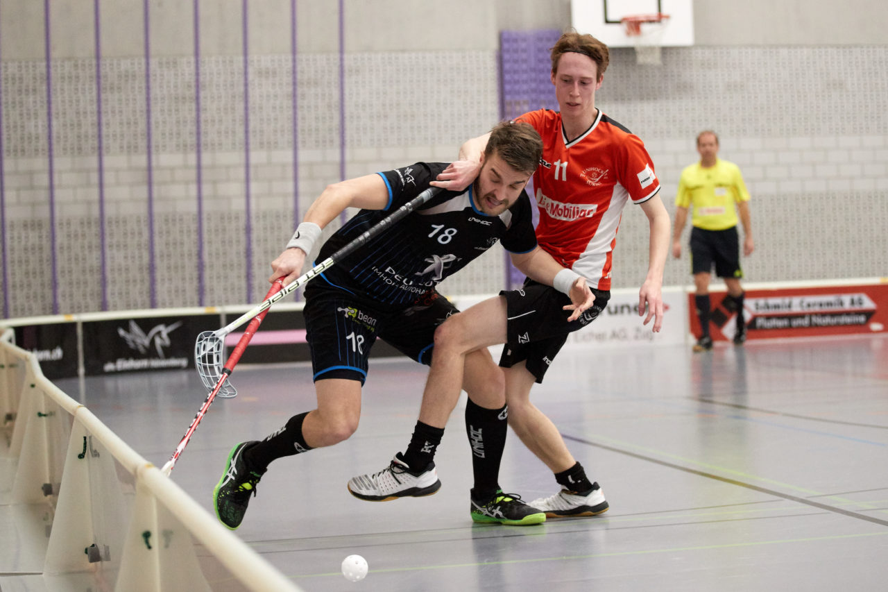 UHC Einhorn Hünenberg - UHC JW Sursee 86 Resultat 4 : 3 
am 19. Februar 2017 in der Sporthalle Ehret in Hünenberg 
Bild: Michael Peter