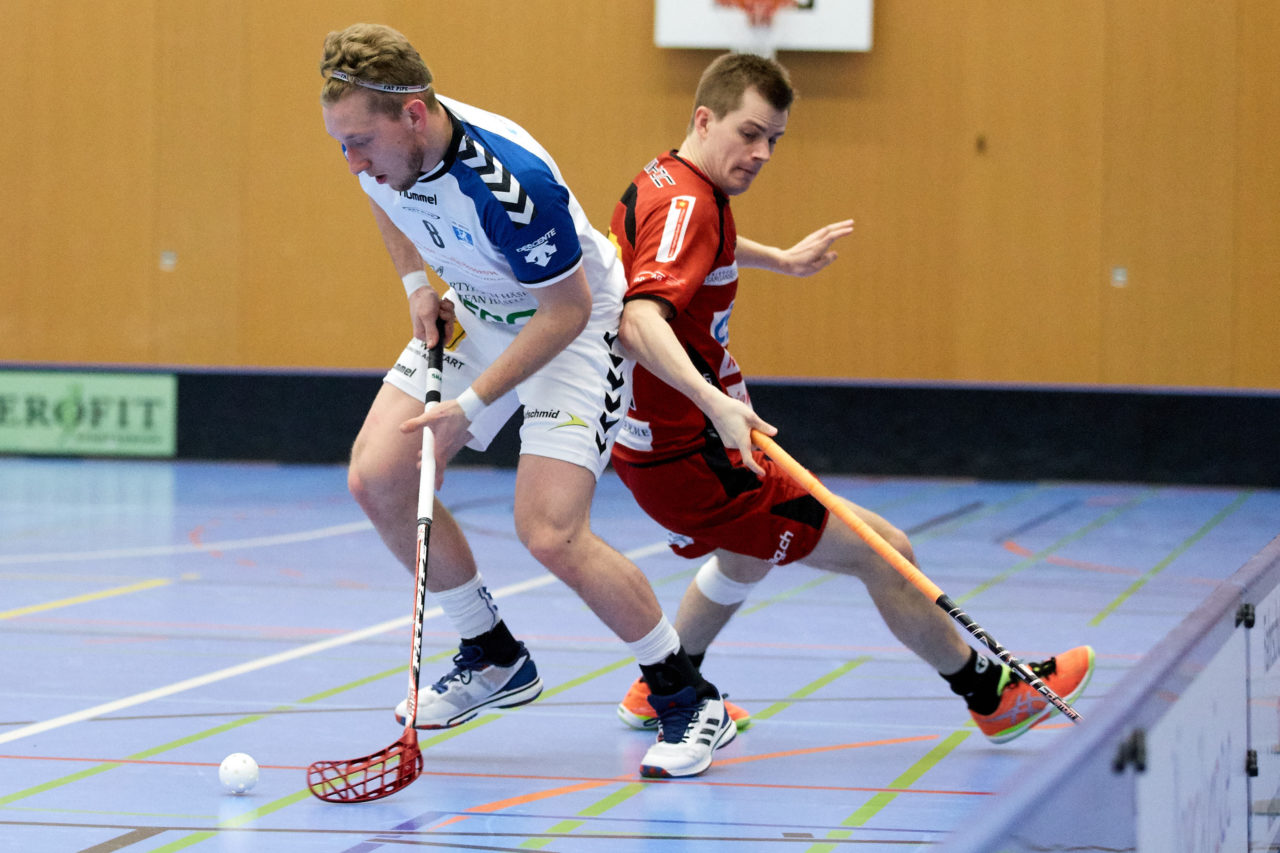 Zug United Herren NLB Playoff-Halbfinal  
Zug United - UHC Sarganserland  Resultat 9 : 2 
am 11. März 2017 in der Sporthalle Schönenbühl in Unterägeri 
Bild: Michael Peter