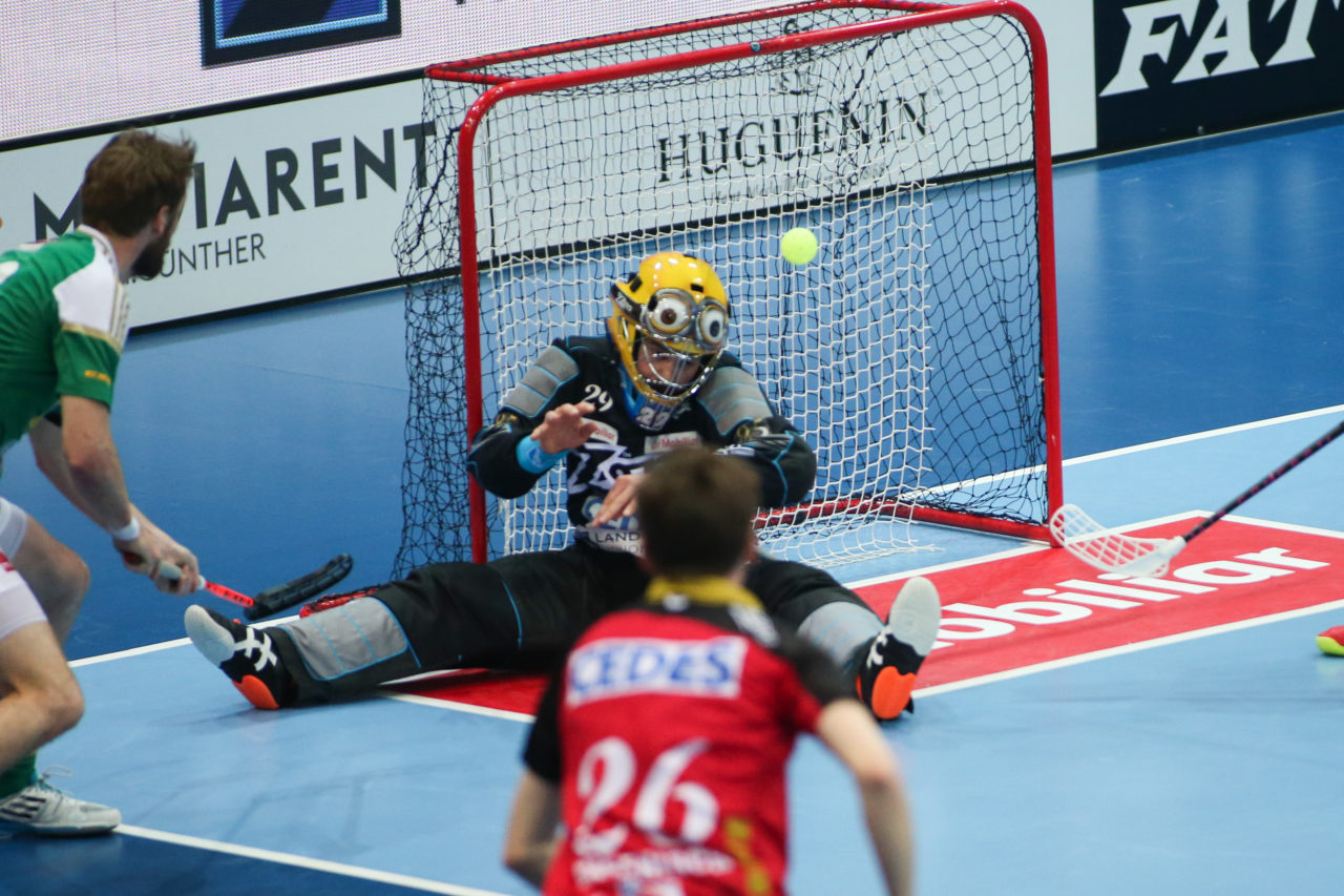 SWISS Arena (Kloten), 22.04.2017, Unihockey Herren Superfinal, SV Wiler-Ersigen - UHC Alligator Malans, Martin Hitz (Nr. 29, UHC Alligator Malans)

(Severin Binkert, unihockey-fotos.ch)

Copyright: Severin Binkert, unihockey-fotos.ch – Dieses Bild wurde durch swiss unihockey lizenziert und darf ausschliesslich auf den Online-Kanälen von swiss unihockey verwendet werden. Die redaktionelle oder kommerzielle Nutzung durch Dritte (Medien, Vereine, Unternehmen oder Privatpersonen) per Download von diesem flickr-Account ist ausgeschlossen. Das Bild kann bei Interesse via unihockey-fotos.ch kostenpflichtig lizenziert werden. unihockey-fotos.ch behält sich vor, fehlbaren Medien, Vereinen, Unternehmen oder Privatpersonen Bilder mit einem Zuschlag in Rechnung zu stellen.