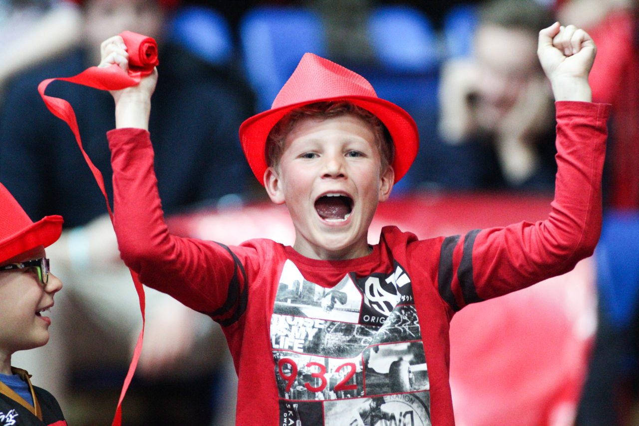 SWISS Arena (Kloten), 22.04.2017, Unihockey Herren Superfinal, SV Wiler-Ersigen - UHC Alligator Malans

(Severin Binkert, unihockey-fotos.ch)

Copyright: Severin Binkert, unihockey-fotos.ch – Dieses Bild wurde durch swiss unihockey lizenziert und darf ausschliesslich auf den Online-Kanälen von swiss unihockey verwendet werden. Die redaktionelle oder kommerzielle Nutzung durch Dritte (Medien, Vereine, Unternehmen oder Privatpersonen) per Download von diesem flickr-Account ist ausgeschlossen. Das Bild kann bei Interesse via unihockey-fotos.ch kostenpflichtig lizenziert werden. unihockey-fotos.ch behält sich vor, fehlbaren Medien, Vereinen, Unternehmen oder Privatpersonen Bilder mit einem Zuschlag in Rechnung zu stellen.