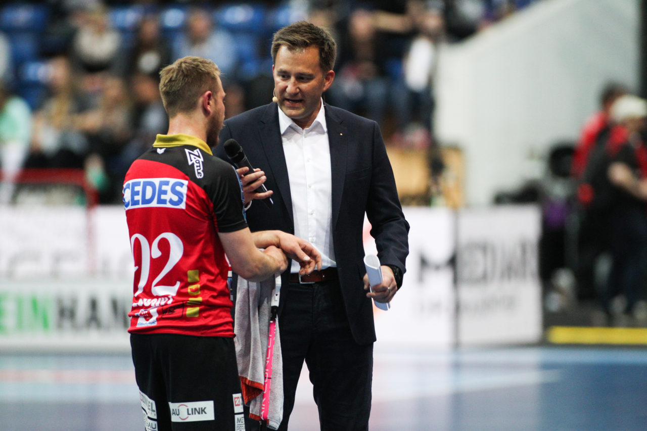 SWISS Arena (Kloten), 22.04.2017, Unihockey Herren Superfinal, SV Wiler-Ersigen - UHC Alligator Malans, Remo Buchli (Nr. 92, UHC Alligator Malans) und Sascha Ruefer

(Severin Binkert, unihockey-fotos.ch)

Copyright: Severin Binkert, unihockey-fotos.ch – Dieses Bild wurde durch swiss unihockey lizenziert und darf ausschliesslich auf den Online-Kanälen von swiss unihockey verwendet werden. Die redaktionelle oder kommerzielle Nutzung durch Dritte (Medien, Vereine, Unternehmen oder Privatpersonen) per Download von diesem flickr-Account ist ausgeschlossen. Das Bild kann bei Interesse via unihockey-fotos.ch kostenpflichtig lizenziert werden. unihockey-fotos.ch behält sich vor, fehlbaren Medien, Vereinen, Unternehmen oder Privatpersonen Bilder mit einem Zuschlag in Rechnung zu stellen.