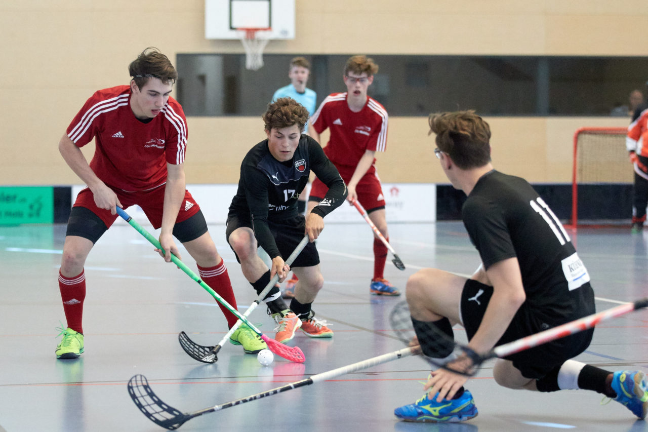 Junioren U17 Trophy Finalturnier mit den Teams U17 Zentral, U17 West, U17 Ost,  Zug United U18, Zürich United B18 und Team Bern am 29. und 30. April 2017 in der Sporthalle Hofmatt in Oberägeri 
Bild: Michael Peter