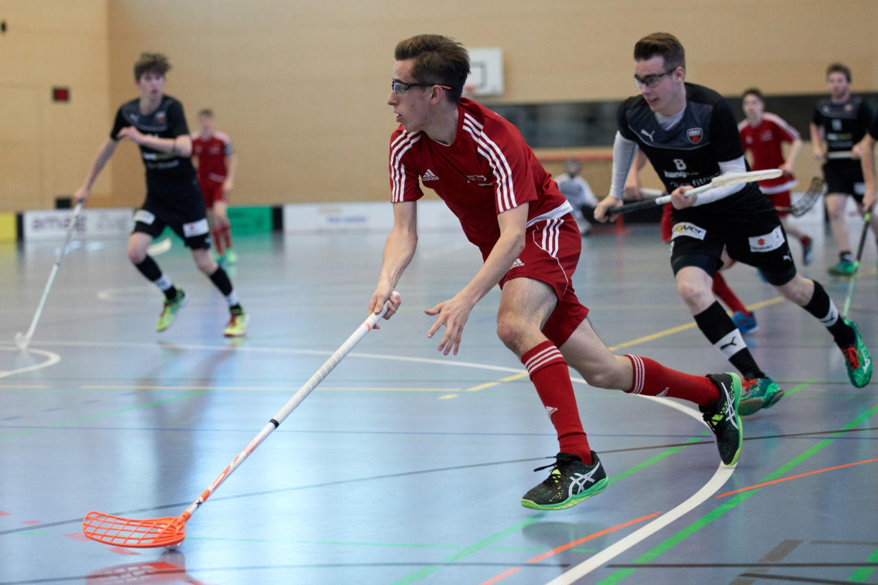 Junioren U17 Trophy Finalturnier mit den Teams U17 Zentral, U17 West, U17 Ost,  Zug United U18, Zürich United B18 und Team Bern am 29. und 30. April 2017 in der Sporthalle Hofmatt in Oberägeri 
Bild: Michael Peter