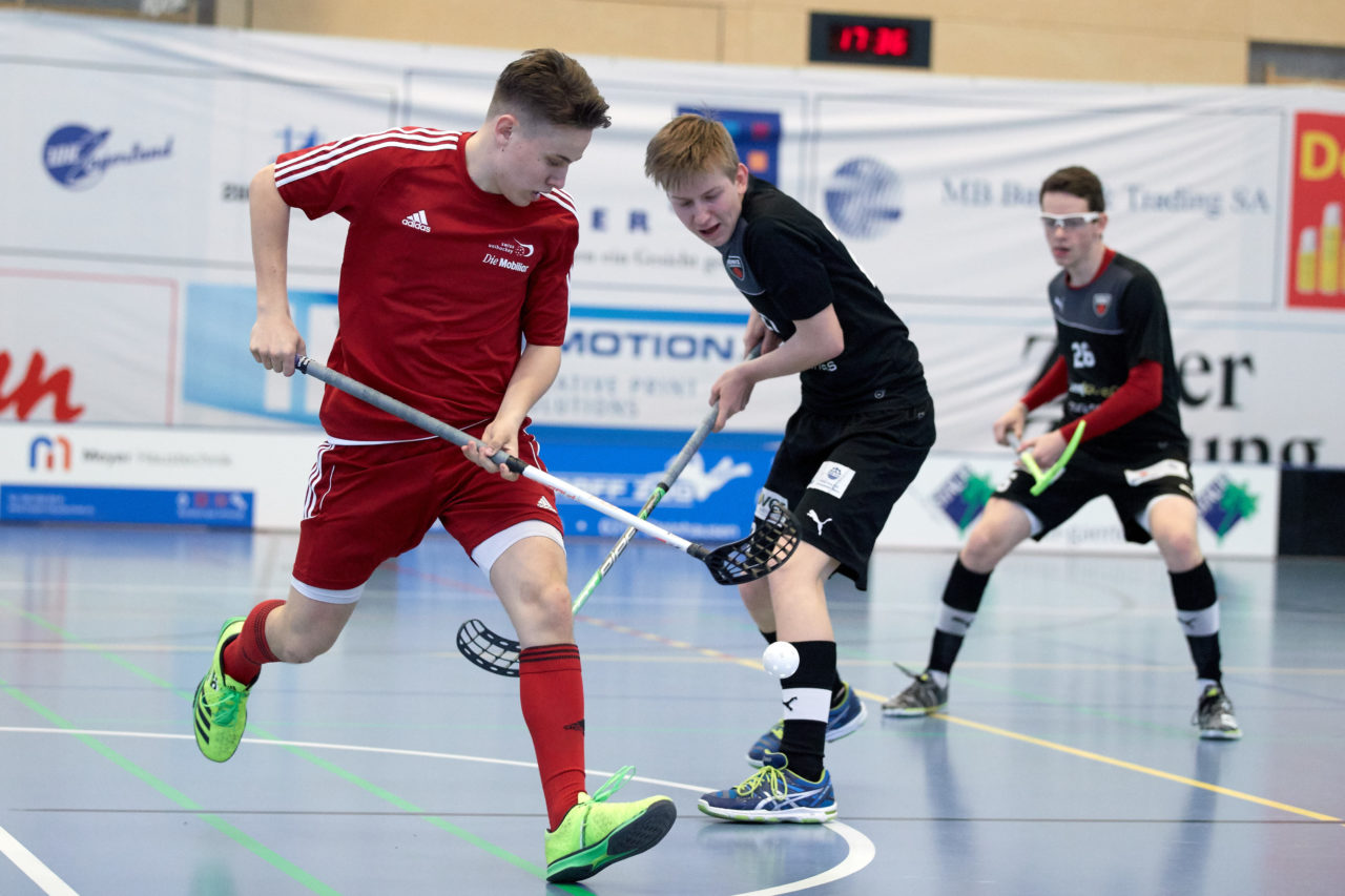 Junioren U17 Trophy Finalturnier mit den Teams U17 Zentral, U17 West, U17 Ost,  Zug United U18, Zürich United B18 und Team Bern am 29. und 30. April 2017 in der Sporthalle Hofmatt in Oberägeri 
Bild: Michael Peter