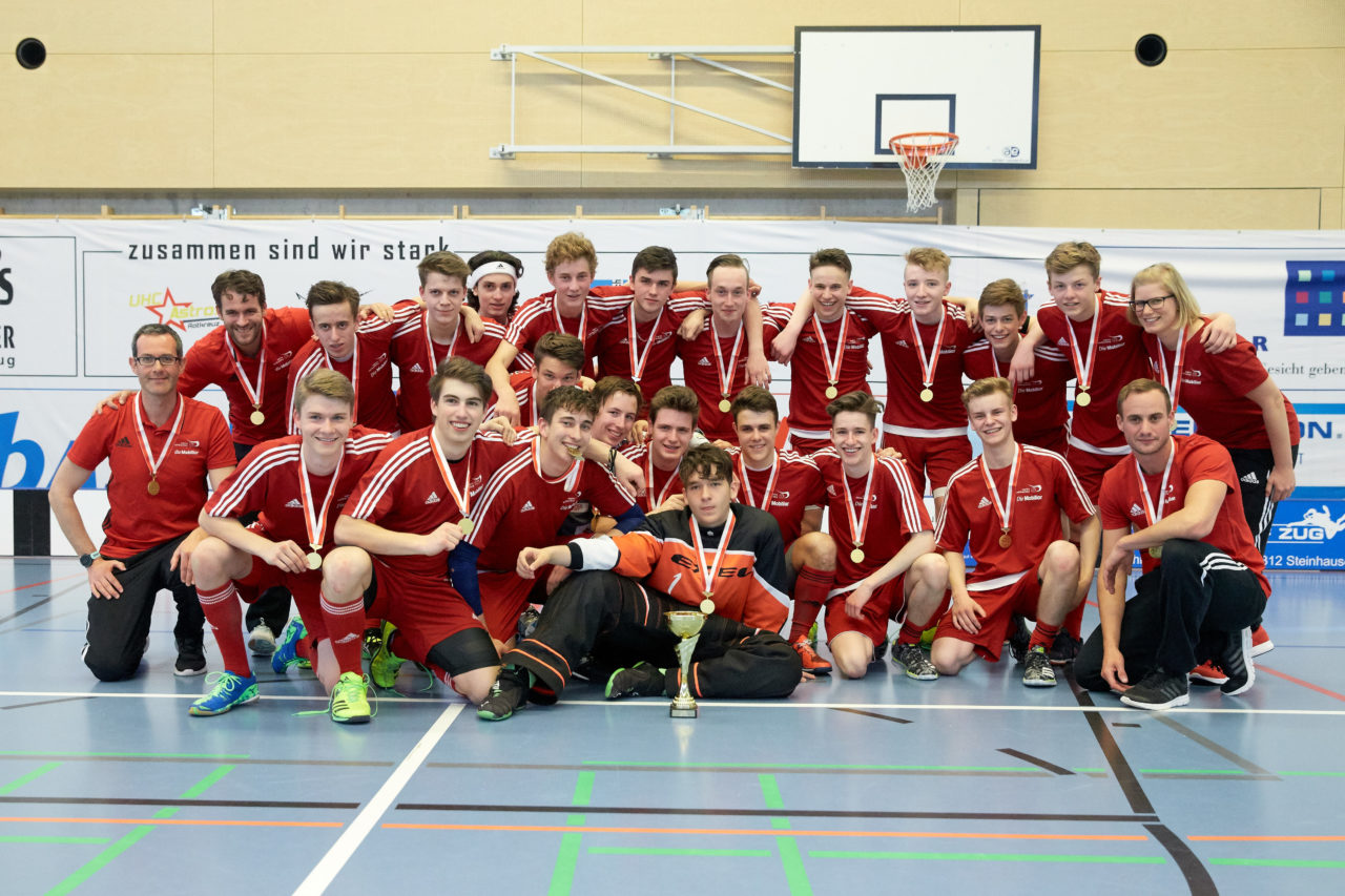 Junioren U17 Trophy Finalturnier mit den Teams U17 Zentral, U17 West, U17 Ost,  Zug United U18, Zürich United B18 und Team Bern am 29. und 30. April 2017 in der Sporthalle Hofmatt in Oberägeri 
Bild: Michael Peter