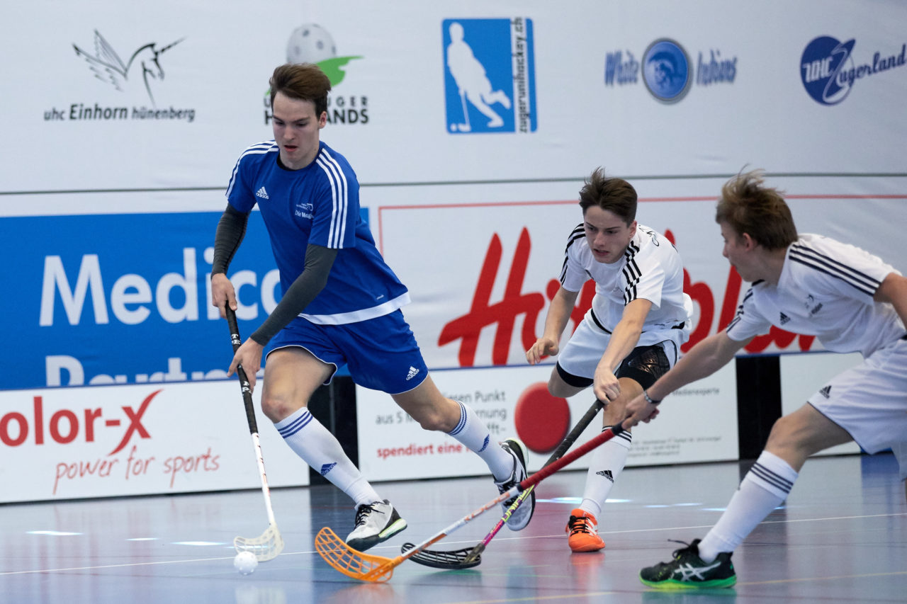 Junioren U17 Trophy Finalturnier mit den Teams U17 Zentral, U17 West, U17 Ost,  Zug United U18, Zürich United B18 und Team Bern am 29. und 30. April 2017 in der Sporthalle Hofmatt in Oberägeri 
Bild: Michael Peter