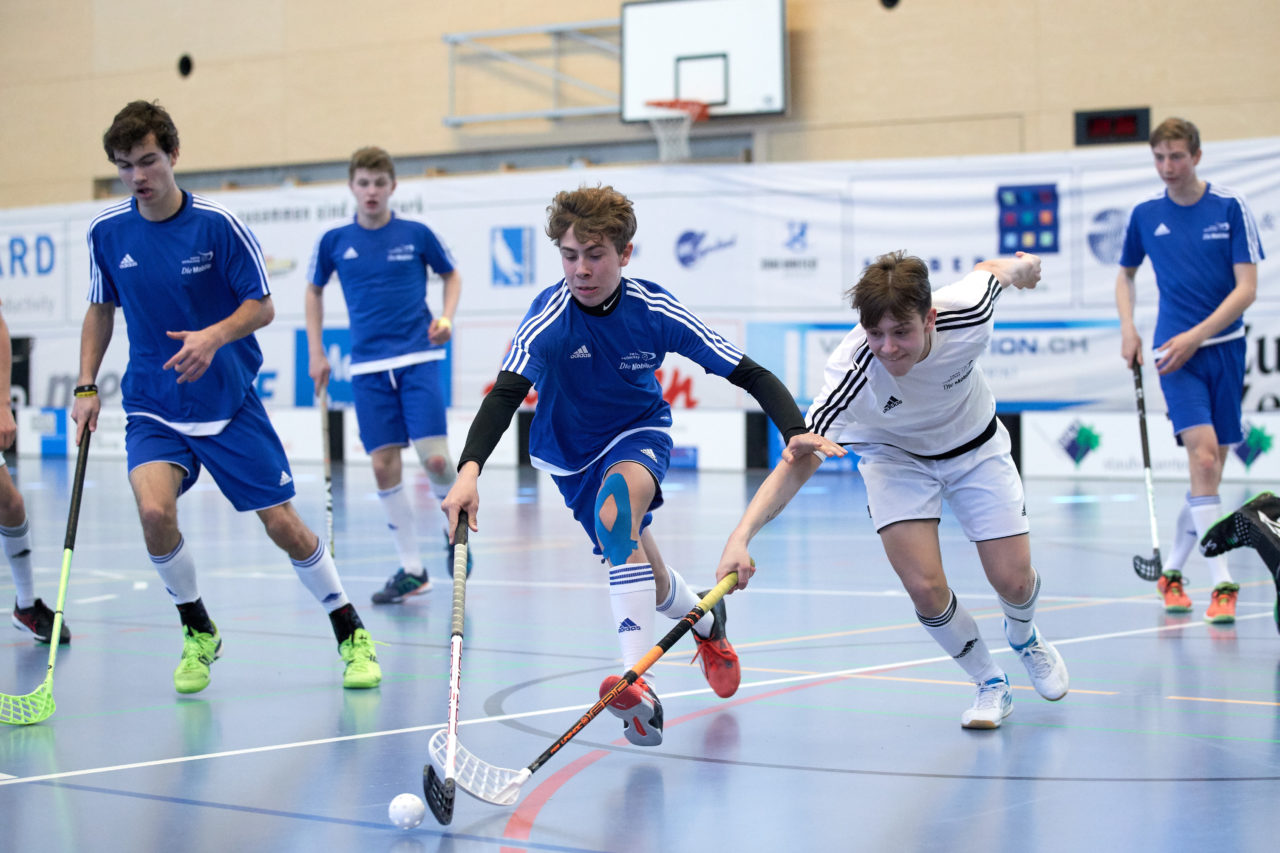 Junioren U17 Trophy Finalturnier mit den Teams U17 Zentral, U17 West, U17 Ost,  Zug United U18, Zürich United B18 und Team Bern am 29. und 30. April 2017 in der Sporthalle Hofmatt in Oberägeri 
Bild: Michael Peter