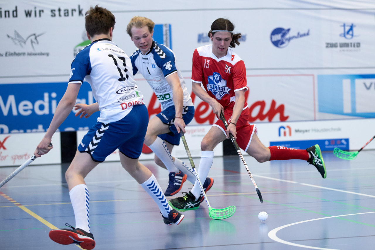 Junioren U17 Trophy Finalturnier mit den Teams U17 Zentral, U17 West, U17 Ost,  Zug United U18, Zürich United B18 und Team Bern am 29. und 30. April 2017 in der Sporthalle Hofmatt in Oberägeri 
Bild: Michael Peter