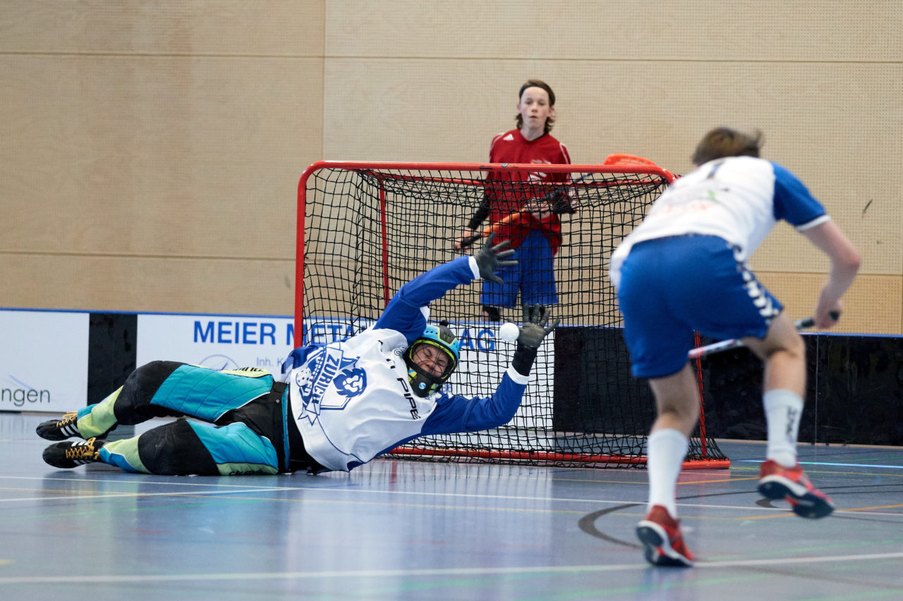 Junioren U17 Trophy Finalturnier mit den Teams U17 Zentral, U17 West, U17 Ost,  Zug United U18, Zürich United B18 und Team Bern am 29. und 30. April 2017 in der Sporthalle Hofmatt in Oberägeri 
Bild: Michael Peter