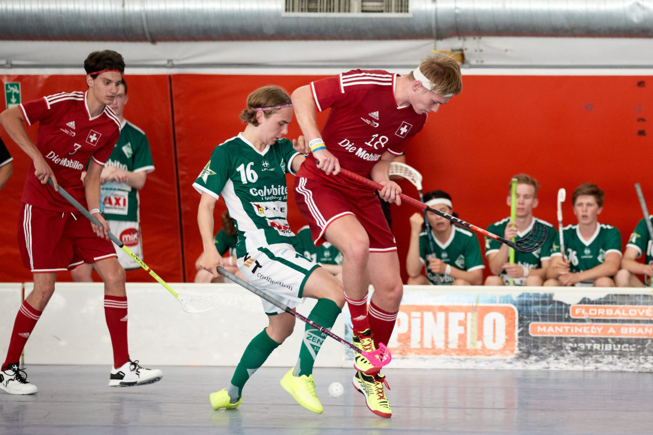 Unihockey Nachwuchsturnier Prague Games der grössten Schweizer Teilnehmerdelegation unter dem Namen Zug United vom 10. bis 14. Juli 2017 in Prag, Tschechische Republik
Kategorien Boys B12 bis Boys B18 und Girls G12 bis Girls G18
Bilder: Michael Peter