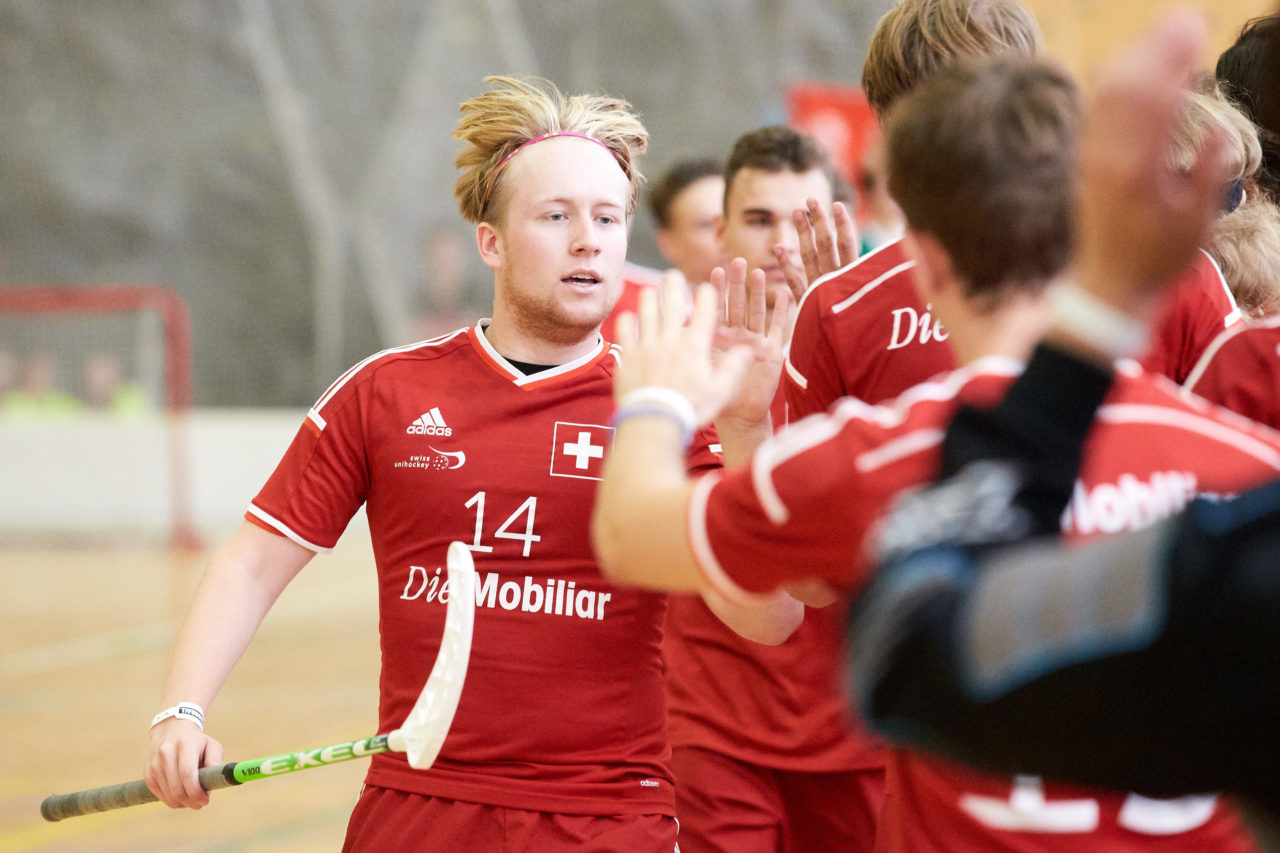 Unihockey Nachwuchsturnier Prague Games der grössten Schweizer Teilnehmerdelegation unter dem Namen Zug United vom 10. bis 14. Juli 2017 in Prag, Tschechische Republik
Kategorien Boys B12 bis Boys B18 und Girls G12 bis Girls G18
Bilder: Michael Peter