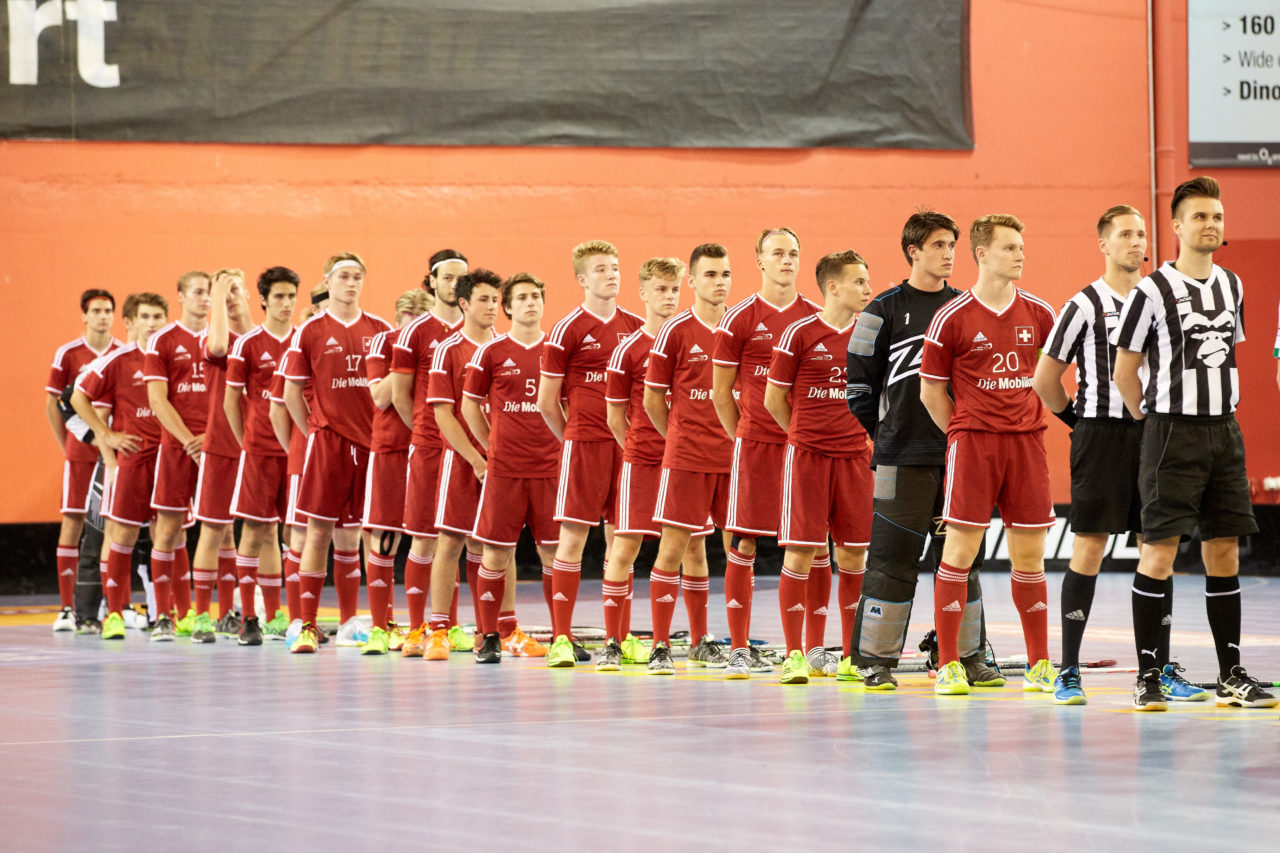 Unihockey Nachwuchsturnier Prague Games der grössten Schweizer Teilnehmerdelegation unter dem Namen Zug United vom 10. bis 14. Juli 2017 in Prag, Tschechische Republik
Kategorien Boys B12 bis Boys B18 und Girls G12 bis Girls G18
Bilder: Michael Peter