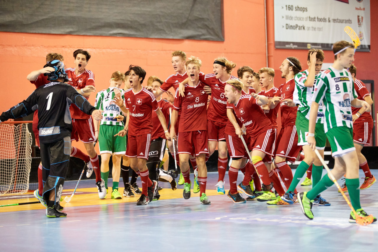 Unihockey Nachwuchsturnier Prague Games der grössten Schweizer Teilnehmerdelegation unter dem Namen Zug United vom 10. bis 14. Juli 2017 in Prag, Tschechische Republik
Kategorien Boys B12 bis Boys B18 und Girls G12 bis Girls G18
Bilder: Michael Peter