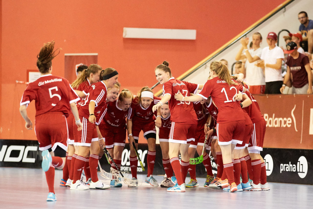 Unihockey Nachwuchsturnier Prague Games der grössten Schweizer Teilnehmerdelegation unter dem Namen Zug United vom 10. bis 14. Juli 2017 in Prag, Tschechische Republik
Kategorien Boys B12 bis Boys B18 und Girls G12 bis Girls G18
Bilder: Michael Peter