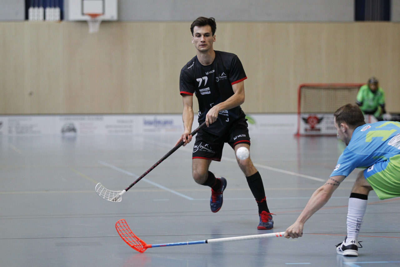 Tim Bartenstein (Nr. 77, UHC Pfannenstiel Egg)

(8.10.2017; UHC Pfannenstiel Egg - Floorball Thurgau; Sporthalle Kirchwies, Egg)
Photos: www.unihockey-fotos.ch Claudio Thoma