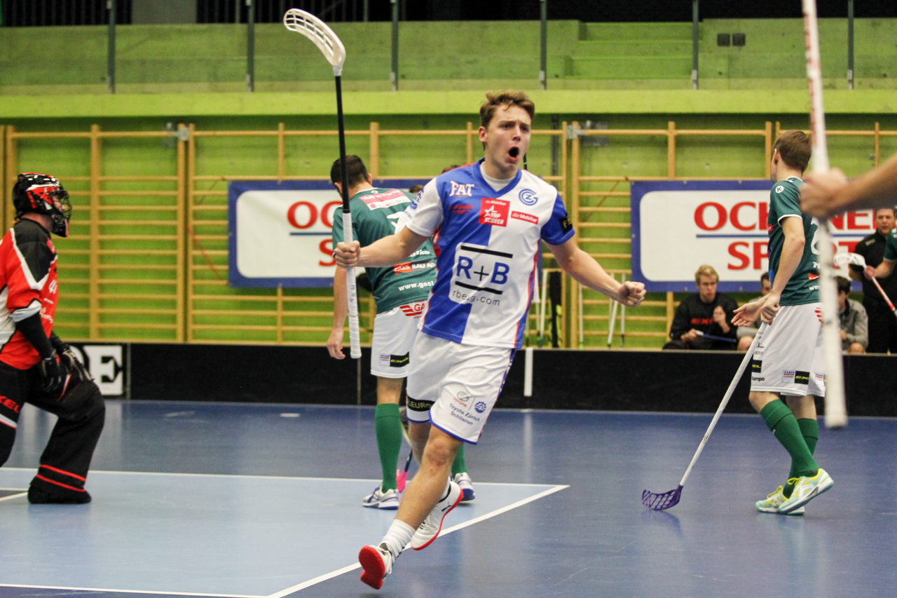 Joel Rueegger (Nr. 95, GC Unihockey) jubelt nach dem 1:0 fuer GC.

14.10.2017; GC Unihockey - SV Wiler Ersigen, Sporthalle Hardau; Zuerich)
Photos: www.unihockey-fotos.ch Claudio Thoma