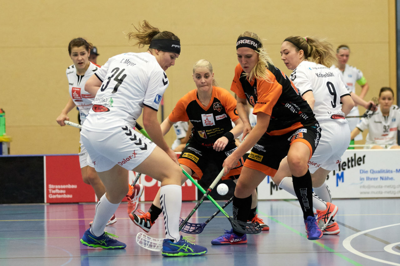 Zug United Damen NLA 
Zug United - UH Aergera Giffers 
Resultat 3 : 5 am 1. Oktober 2017 in der Sporthalle Hofmatt in Oberägeri 
Bild: Michael Peter