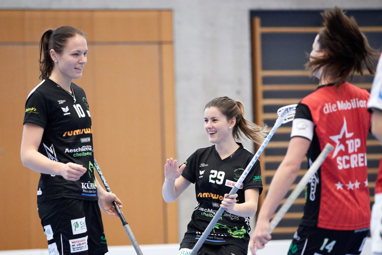 Zug United Damen NLA 
Zug United - UHV Skorpion Emmental 
Resultat 4 : 5 
am 18. November 2017 in der Sporthalle Schönenbühl in Unterägeri 
Bild: Michael Peter