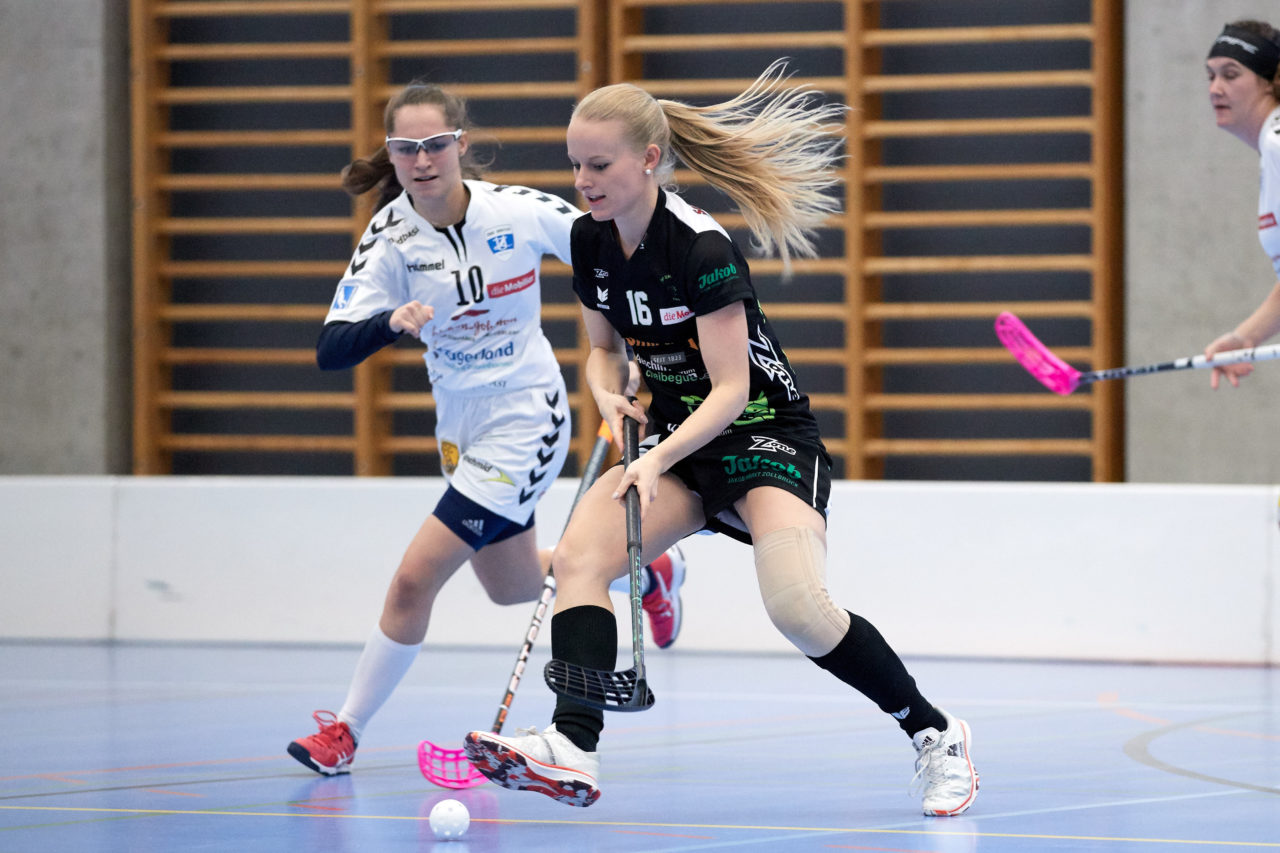 Zug United Damen NLA 
Zug United - UHV Skorpion Emmental 
Resultat 4 : 5 
am 18. November 2017 in der Sporthalle Schönenbühl in Unterägeri 
Bild: Michael Peter
