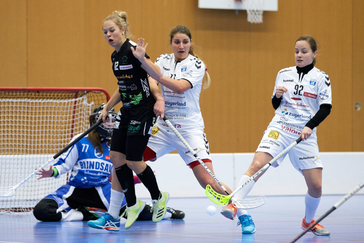 Zug United Damen NLA 
Zug United - UHV Skorpion Emmental 
Resultat 4 : 5 
am 18. November 2017 in der Sporthalle Schönenbühl in Unterägeri 
Bild: Michael Peter