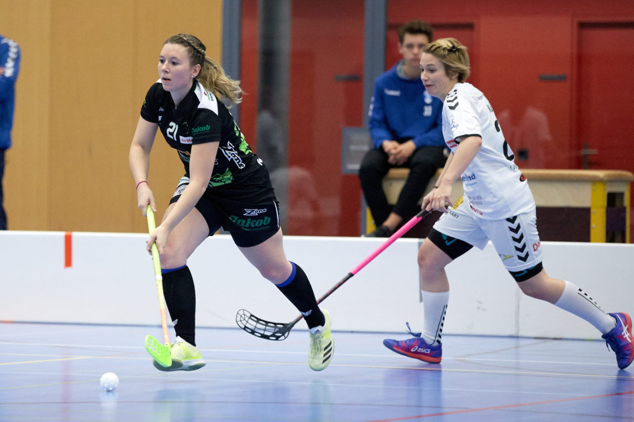 Zug United Damen NLA 
Zug United - UHV Skorpion Emmental 
Resultat 4 : 5 
am 18. November 2017 in der Sporthalle Schönenbühl in Unterägeri 
Bild: Michael Peter