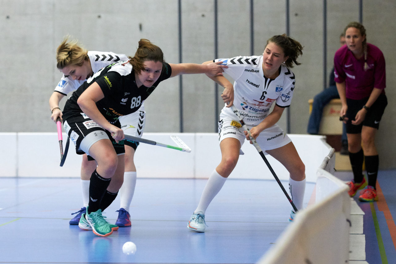 Zug United Damen NLA 
Zug United - UHV Skorpion Emmental 
Resultat 4 : 5 
am 18. November 2017 in der Sporthalle Schönenbühl in Unterägeri 
Bild: Michael Peter