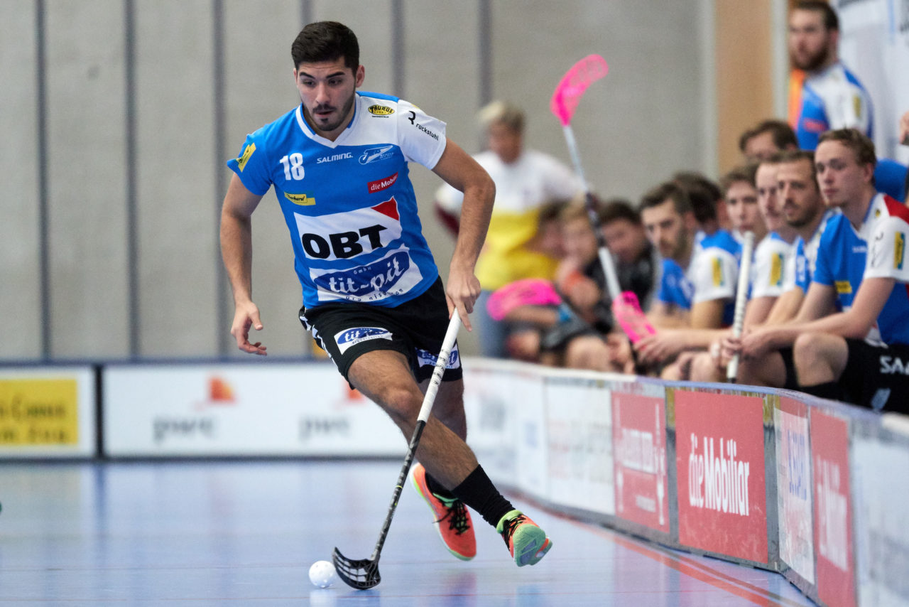 Zug United Herren NLA
Zug United - Kloten-Bülach Jets 
Resultat 6 : 5 am 11. November 2017 in der Sporthalle Schönenbühl in Unterägeri 
Bild: Michael Peter