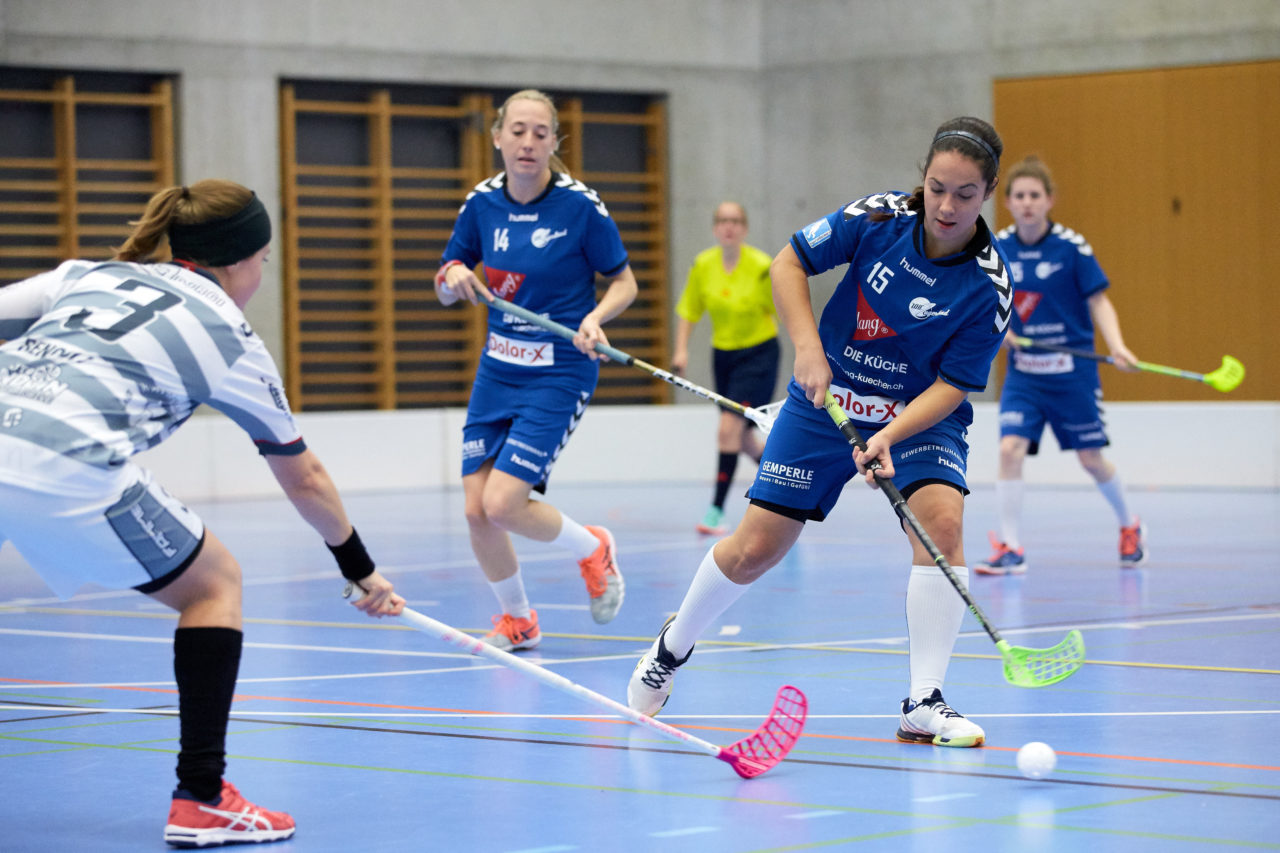 UHC Zugerland - Ad Astra Sarnen 
Resultat 3 : 6 
am 18. November 2017 in der Sporthalle Schönenbühl in Unterägeri 
Bild: Michael Peter