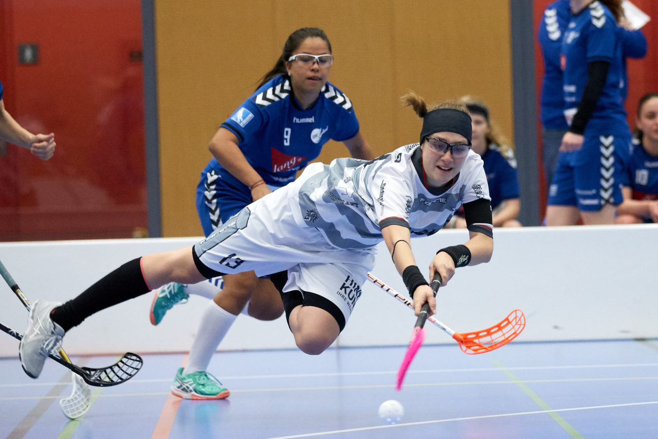 UHC Zugerland - Ad Astra Sarnen 
Resultat 3 : 6 
am 18. November 2017 in der Sporthalle Schönenbühl in Unterägeri 
Bild: Michael Peter